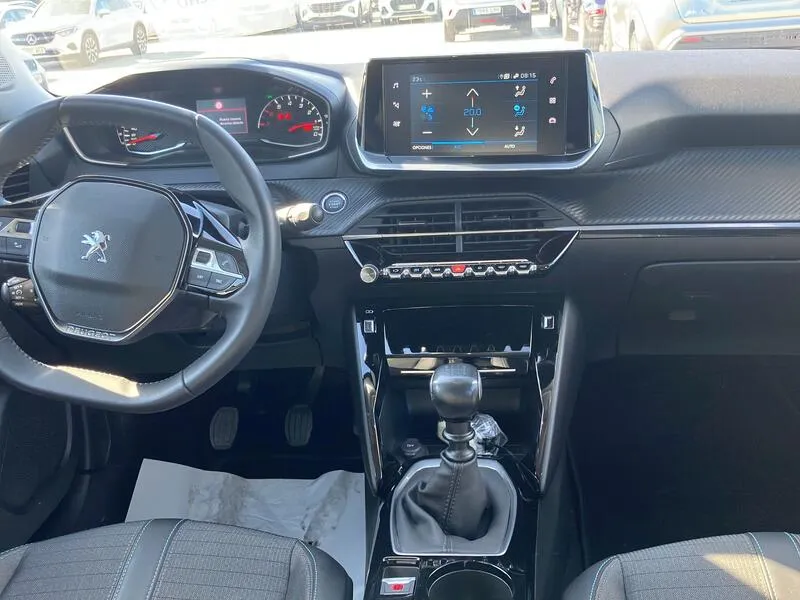 Peugeot 2008 Allure BlueHDi - foto 31