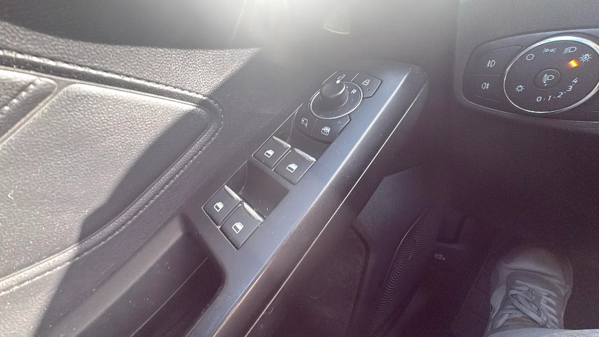 Ford Focus 1.0 Ecob. MHEV ST-Line Design SIP - foto 17