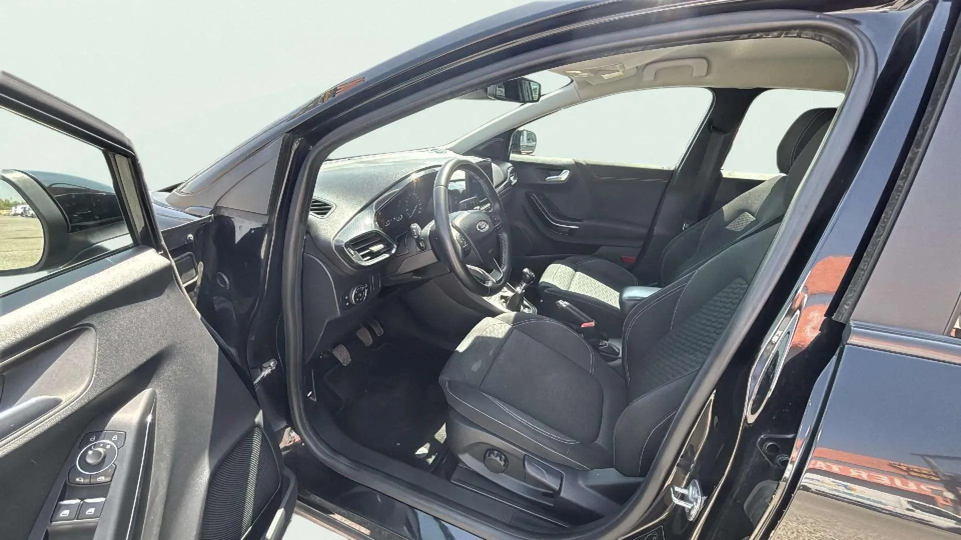 Ford Puma 1.0 EcoBoost Titanium Design MHEV - foto 11