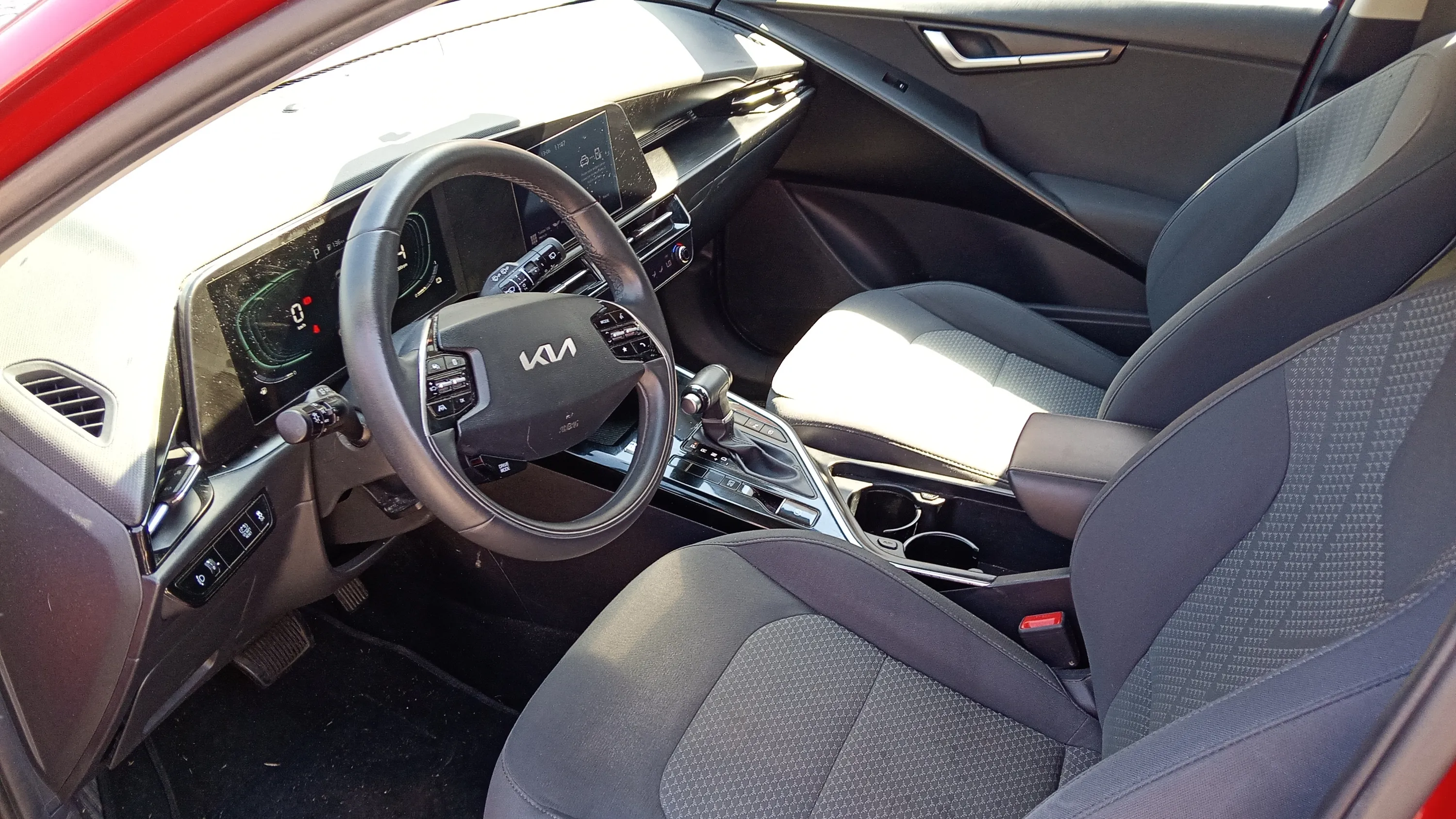 Kia Niro 1.6 GDi HEV Concept - foto 9