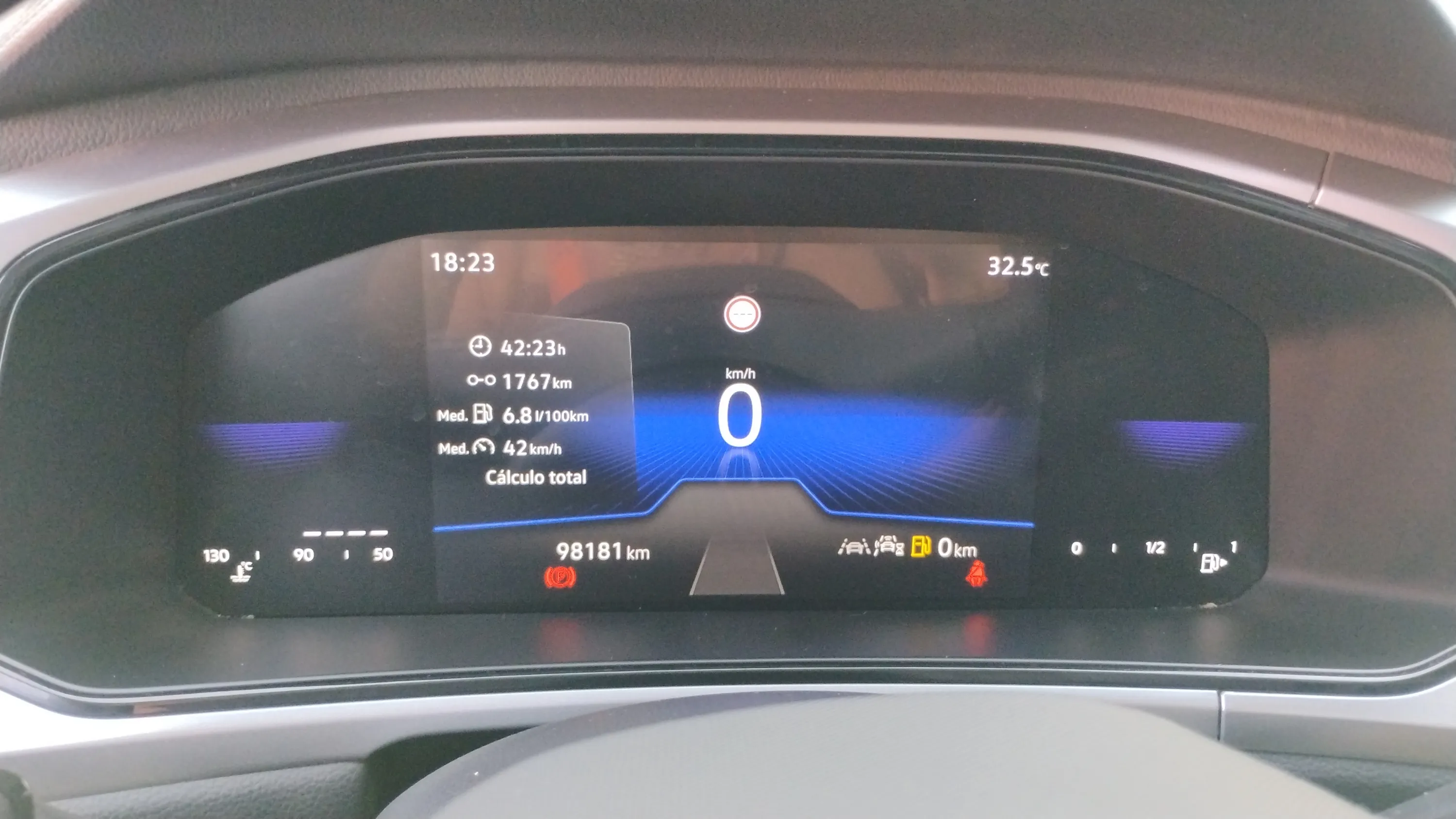 Volkswagen T-Roc Life 1.0 TSI DSG - foto 12
