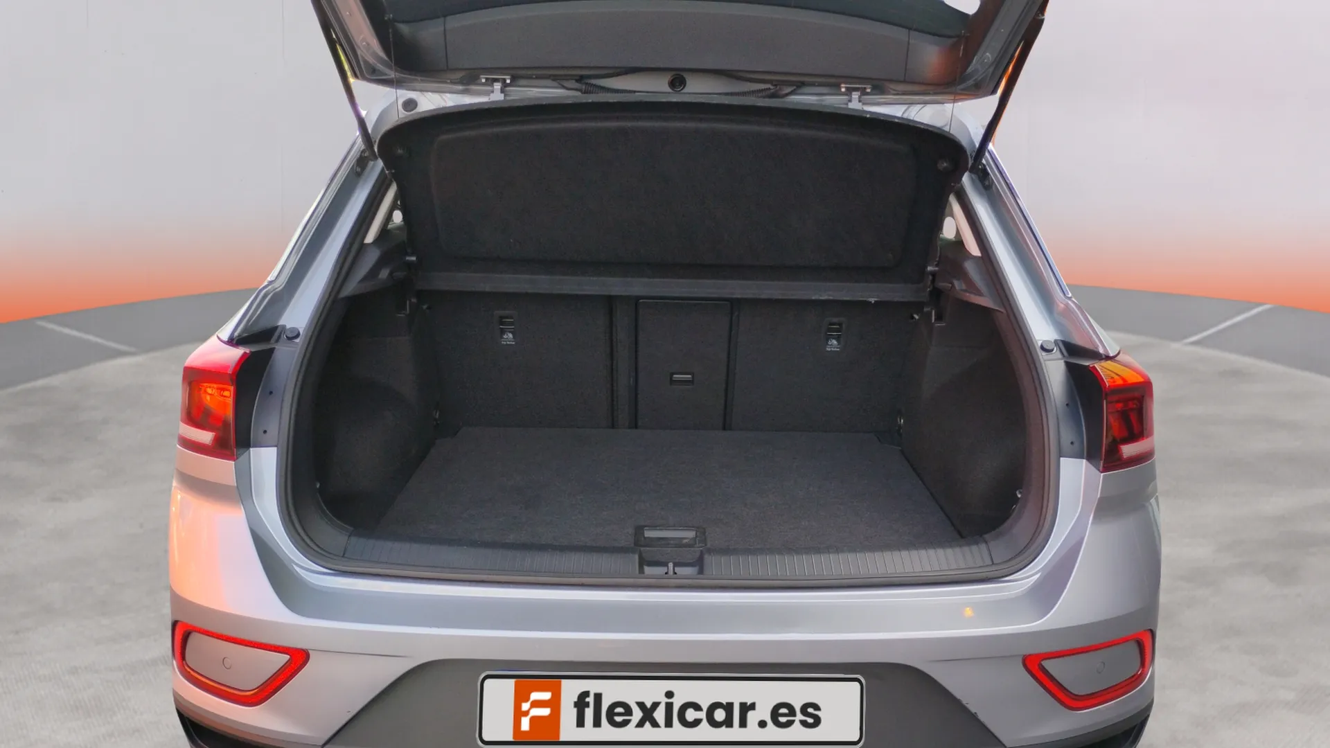 Volkswagen T-Roc Life 1.0 TSI DSG - foto 22