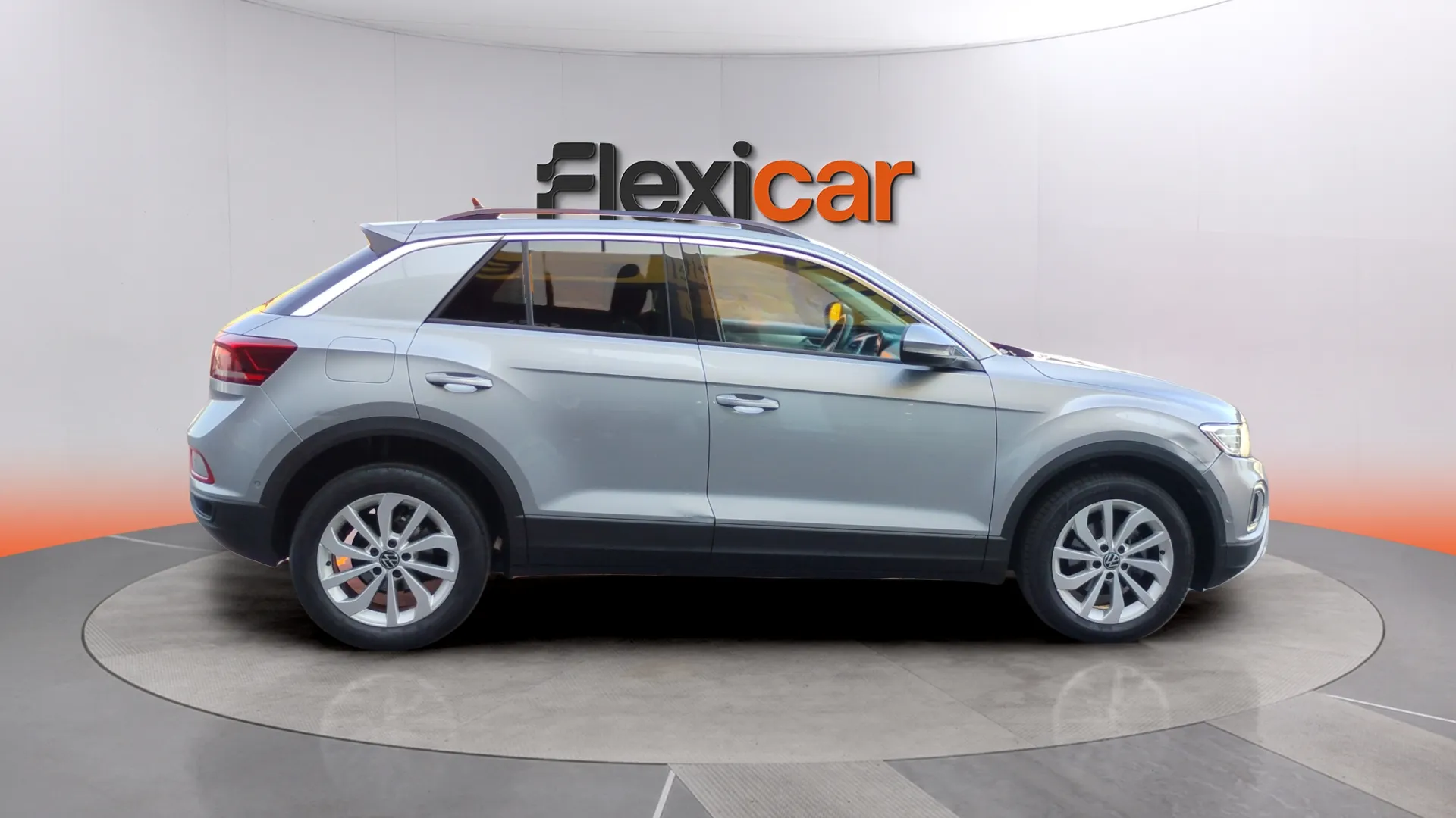 Volkswagen T-Roc Life 1.0 TSI DSG - foto 2
