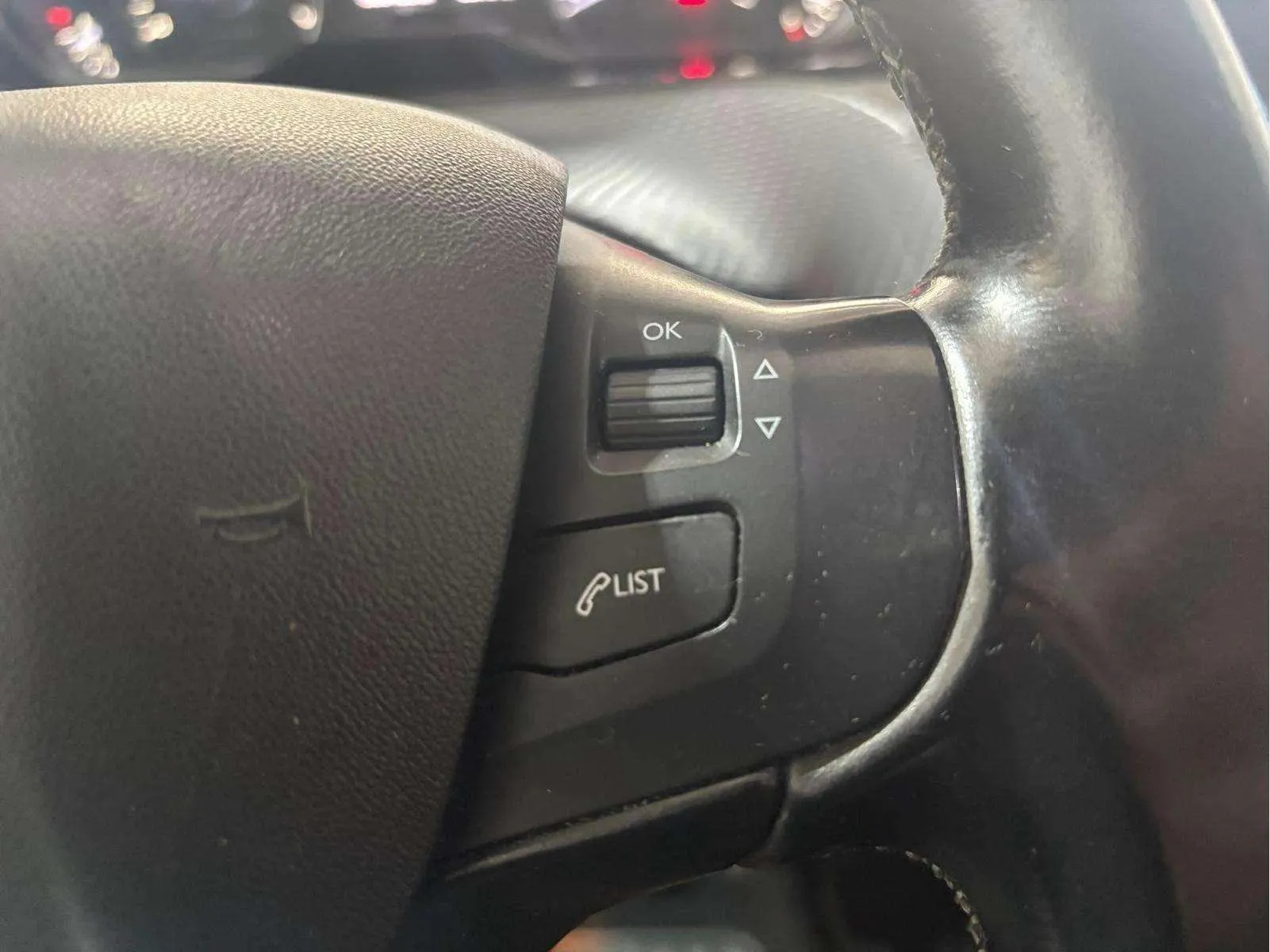 Peugeot 208 Active PureTech - foto 12