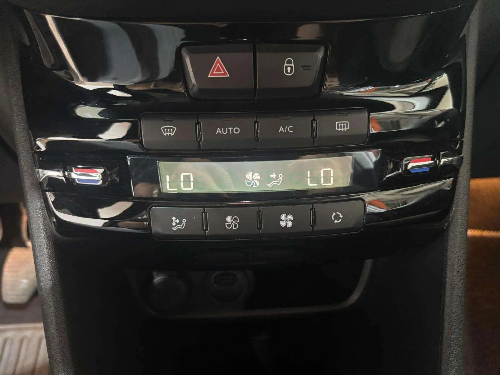 Peugeot 208 Active PureTech - foto 15