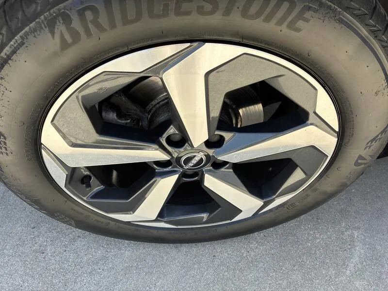 Nissan Qashqai DIG-T Xtronic N-Connecta - foto 13