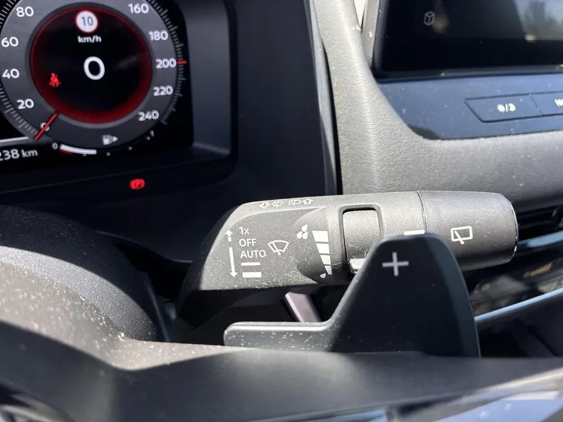 Nissan Qashqai DIG-T Xtronic N-Connecta - foto 30