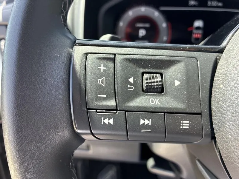 Nissan Qashqai DIG-T Xtronic N-Connecta - foto 31