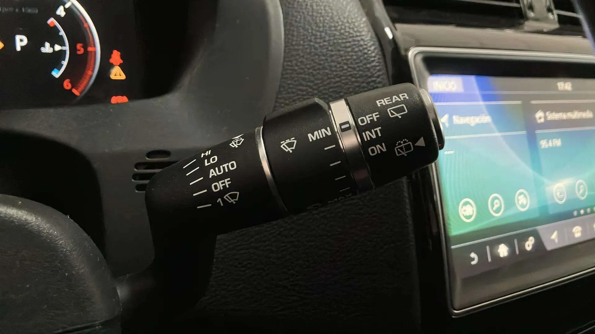 Jaguar F-Pace 2.0L i4D AWD Prestige - foto 14
