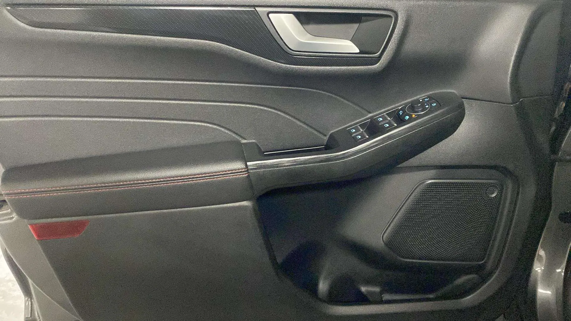 Ford Kuga ST-Line 1.5T EcoBoost - foto 26