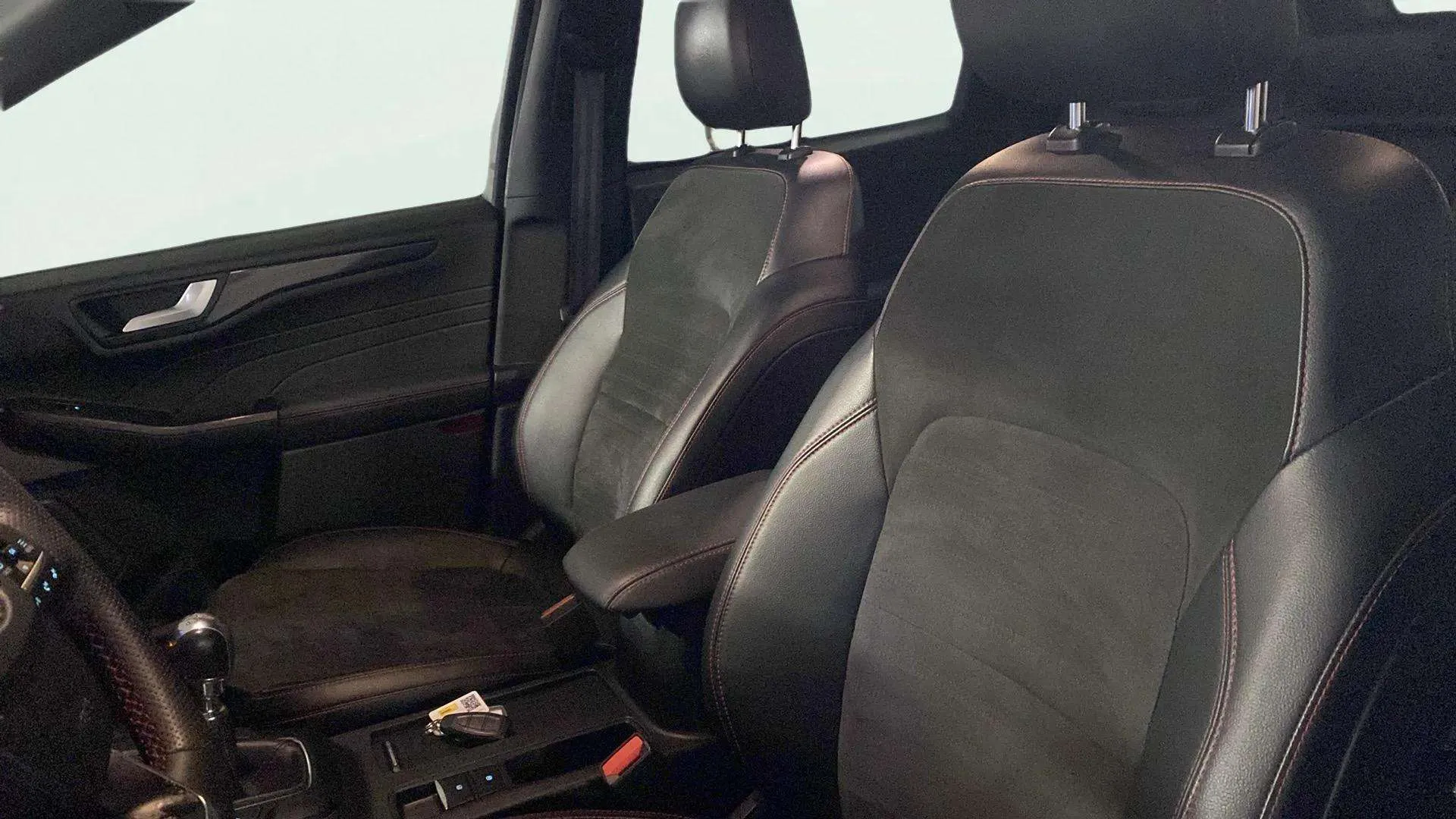 Ford Kuga ST-Line 1.5T EcoBoost - foto 21