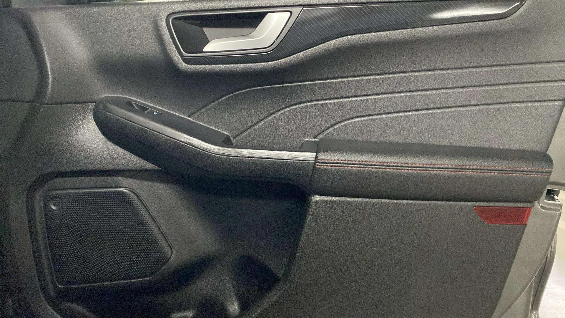 Ford Kuga ST-Line 1.5T EcoBoost - foto 27