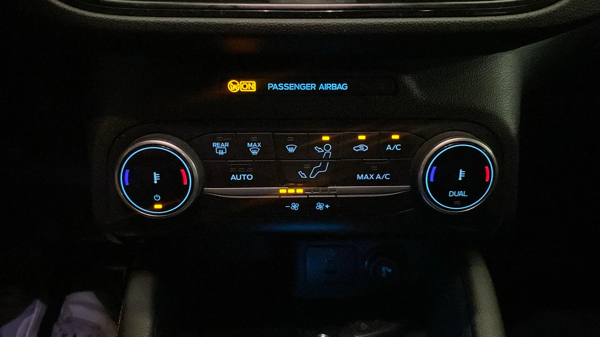 Ford Kuga ST-Line 1.5T EcoBoost - foto 24