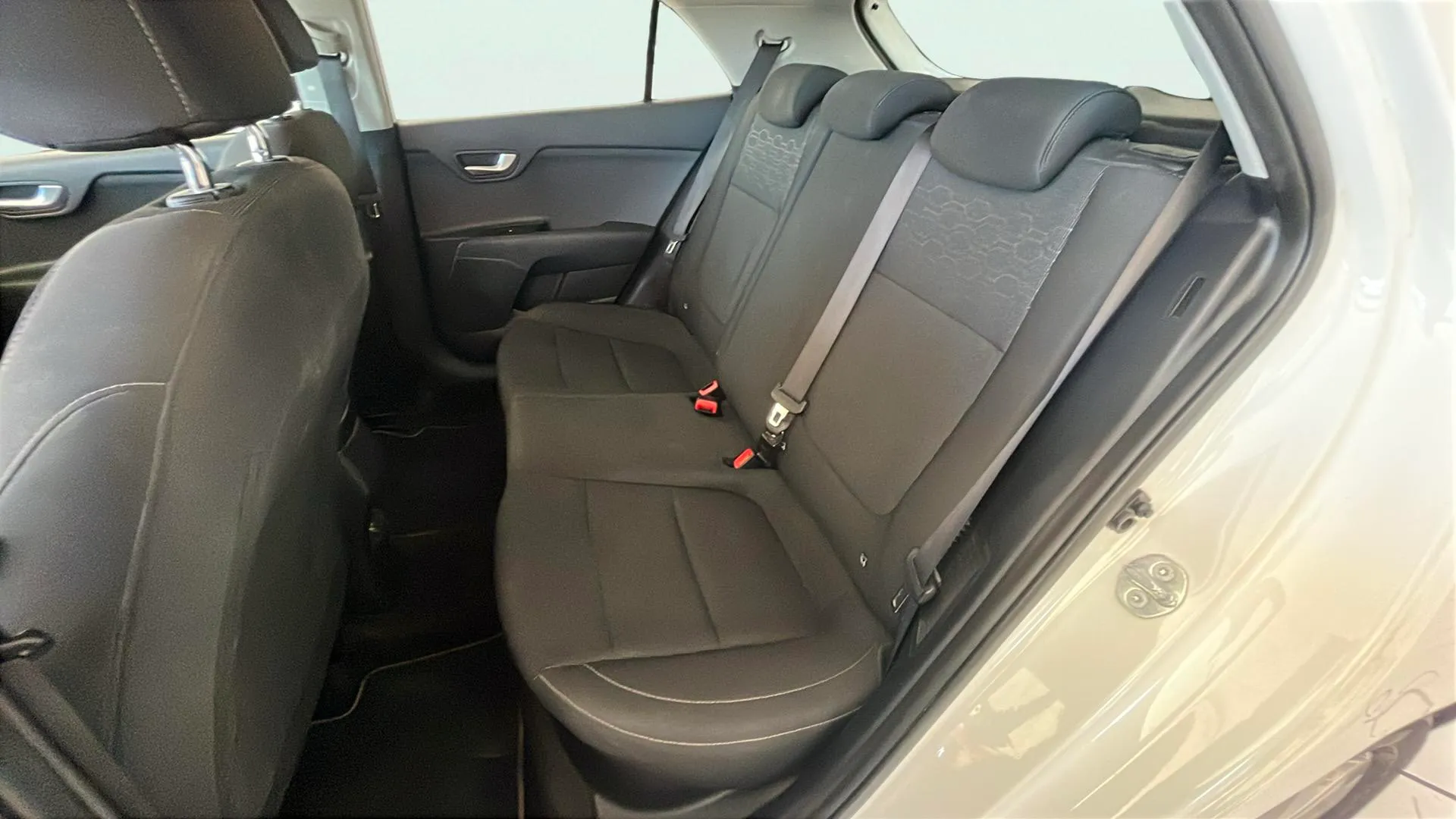 Kia Rio 1.0 T-GDi MHEV iMT Drive - foto 13