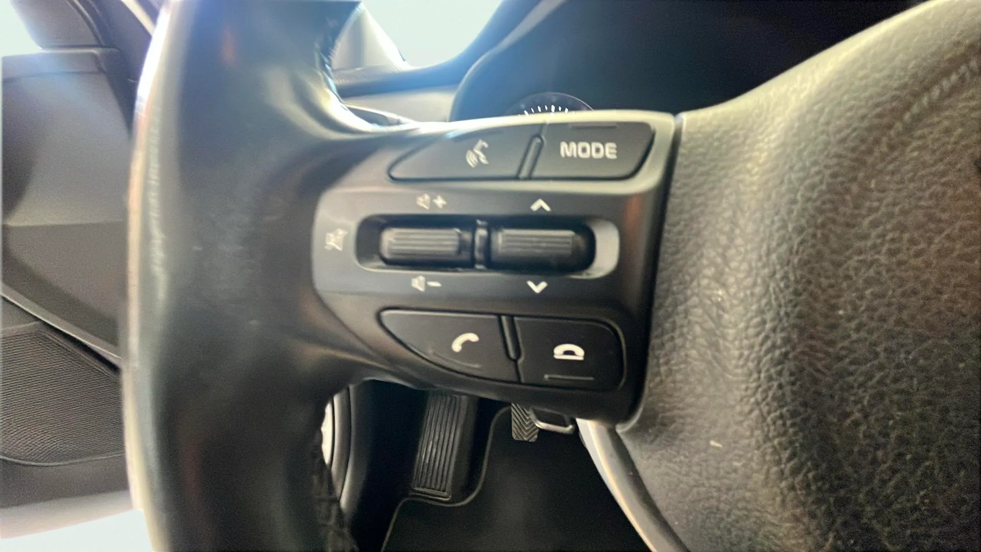 Kia Rio 1.0 T-GDi MHEV iMT Drive - foto 24