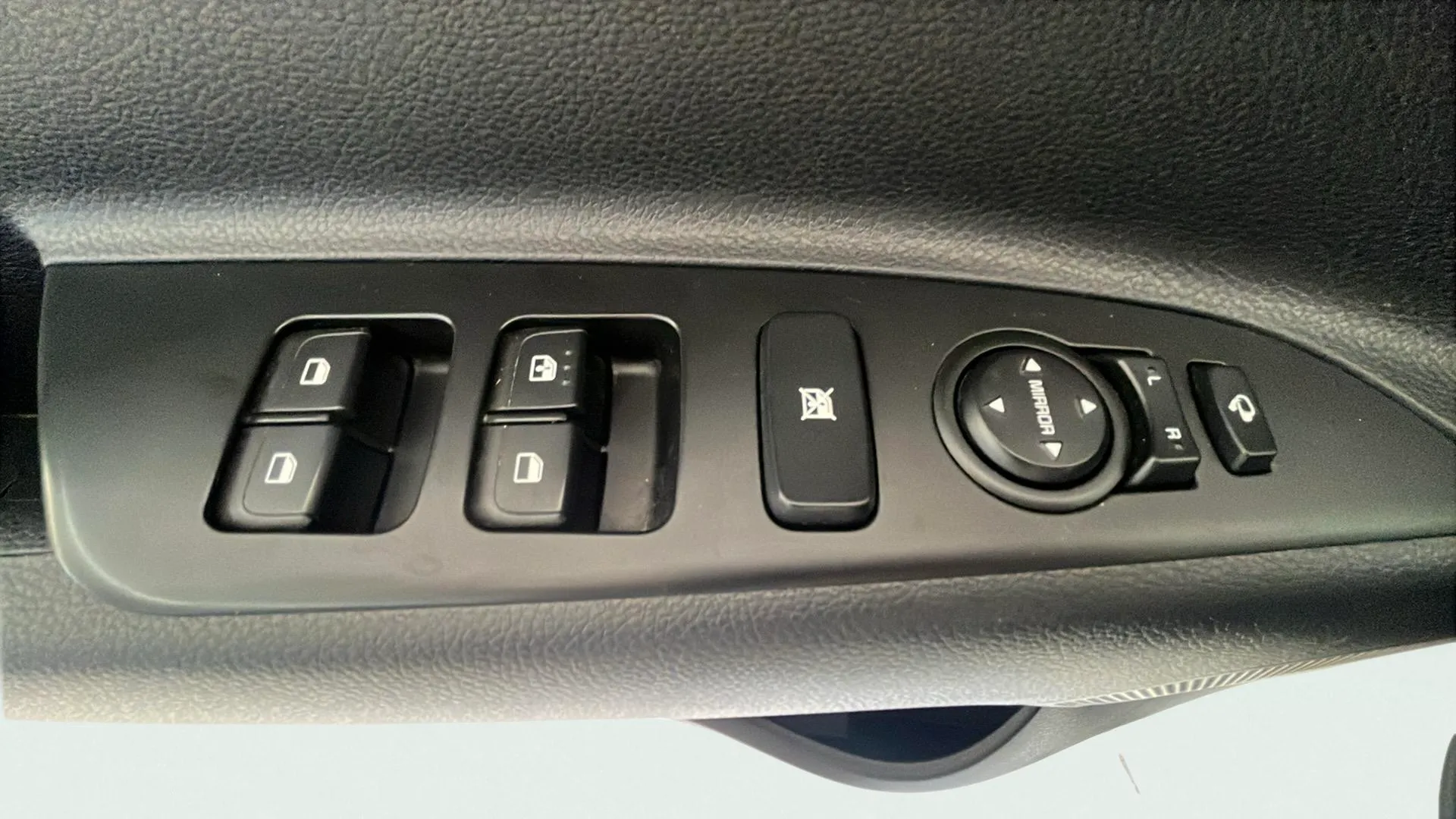 Kia Rio 1.0 T-GDi MHEV iMT Drive - foto 22