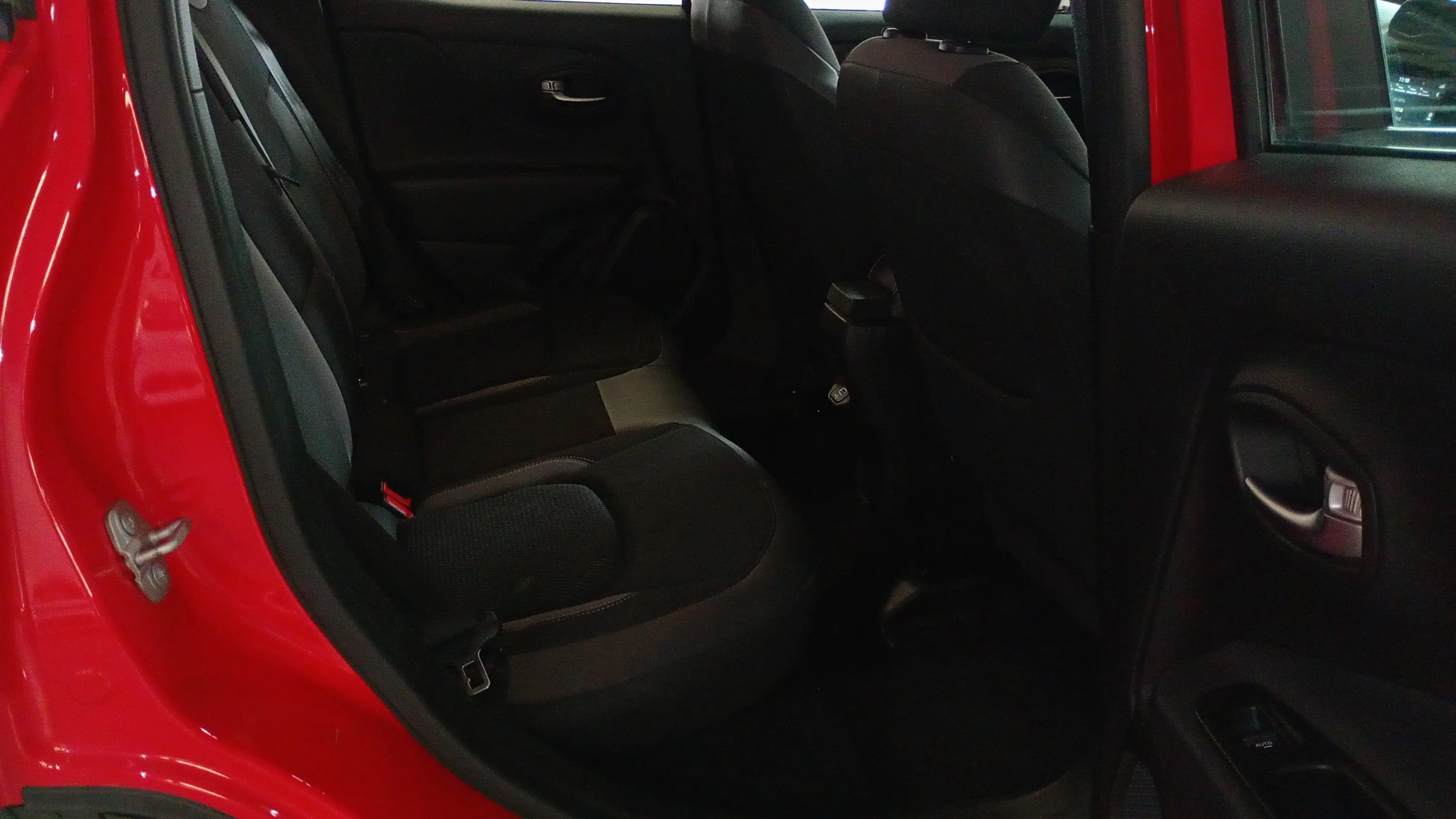 Jeep Renegade 4xe 1.3 PHEV Red - foto 17