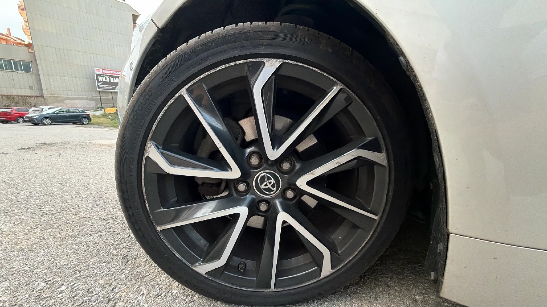 Toyota Corolla 2.0 180H Feel! E-CVT Touring Sport - foto 9