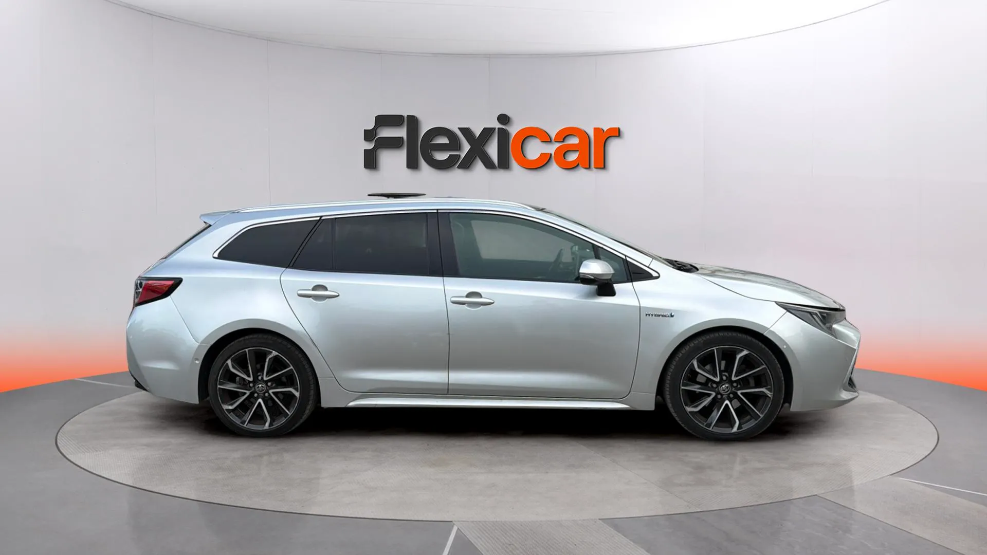 Toyota Corolla 2.0 180H Feel! E-CVT Touring Sport - foto 8