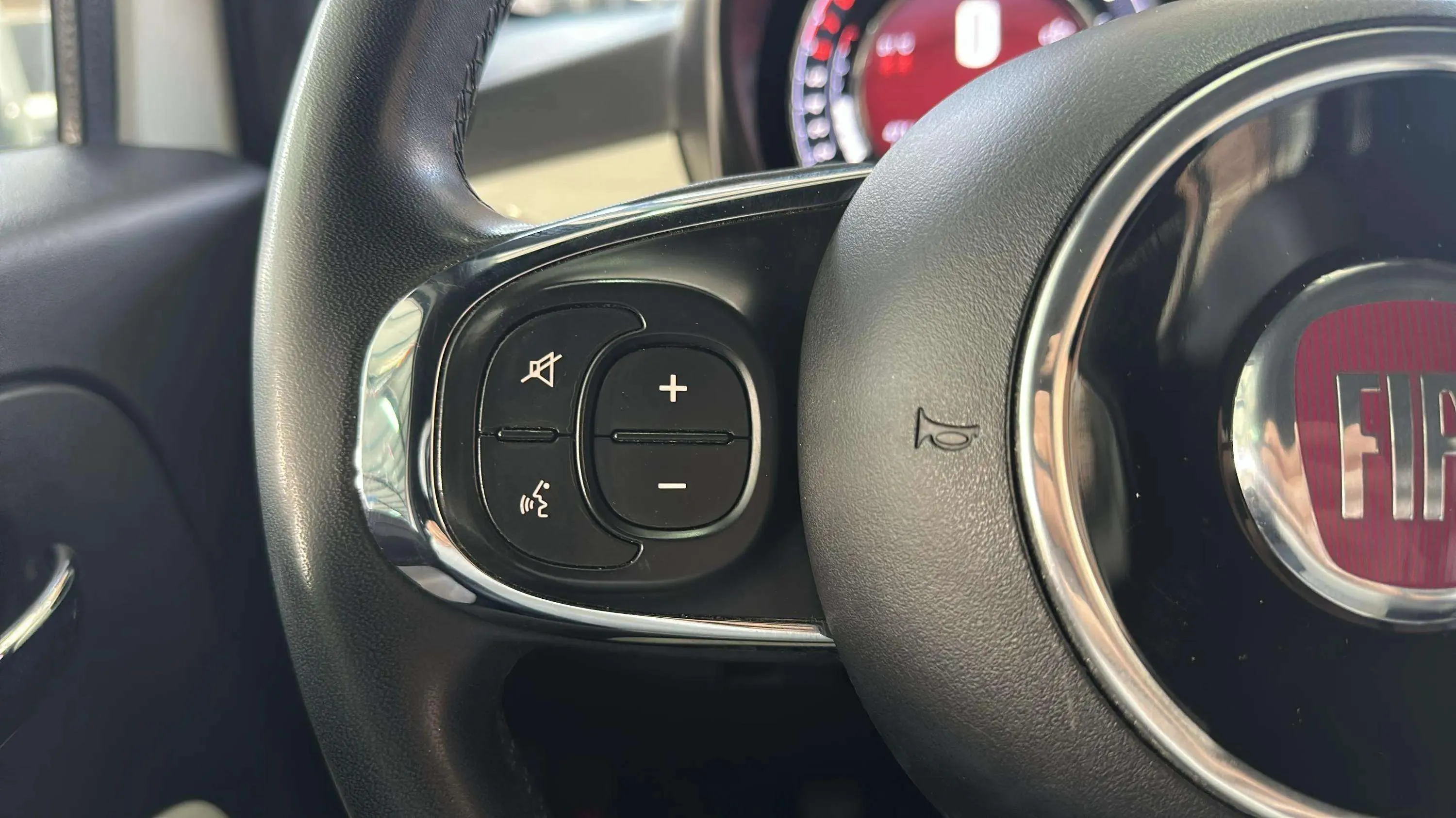 Fiat 500 Club 1.0 Hybrid - foto 13
