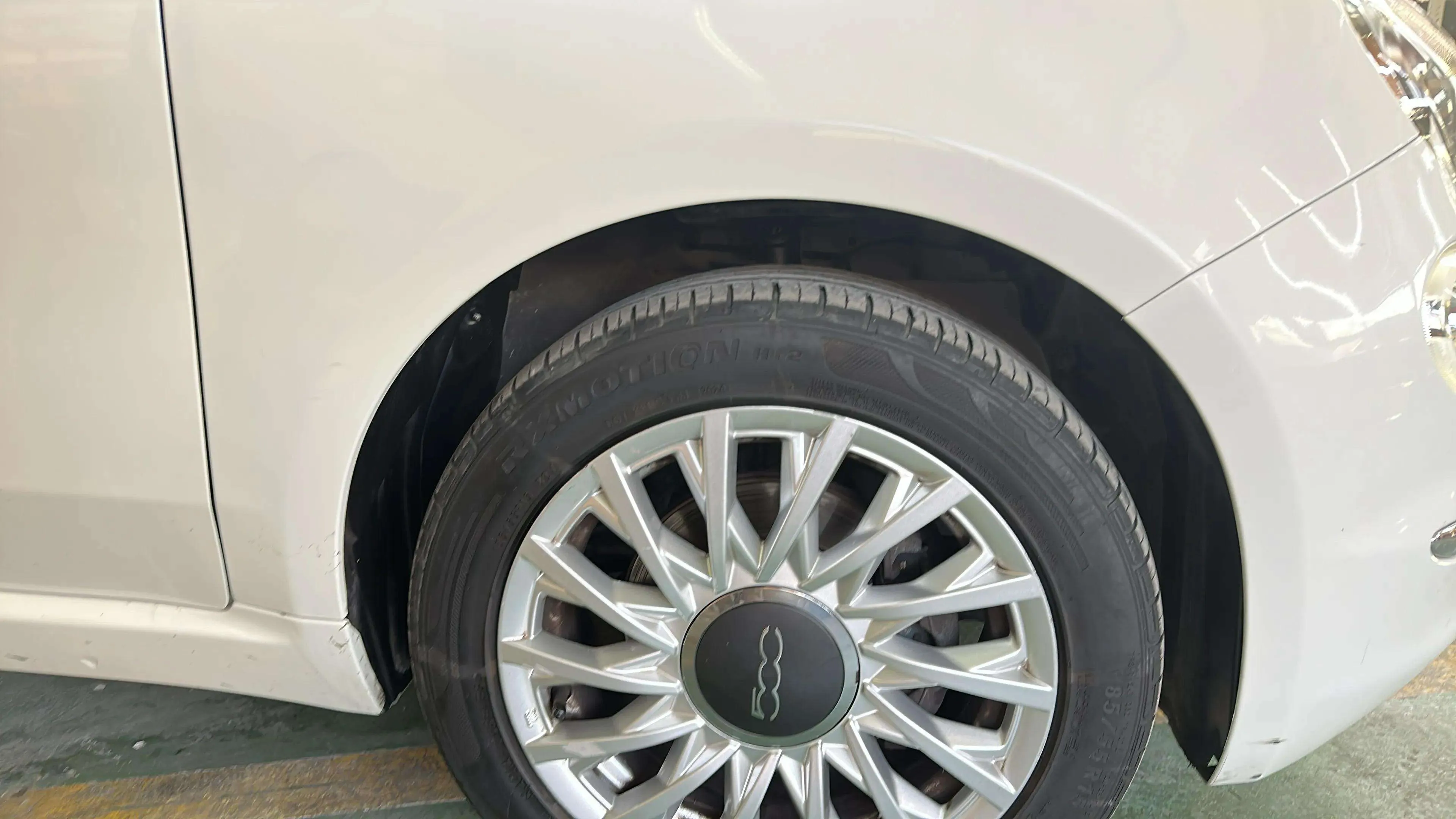 Fiat 500 Club 1.0 Hybrid - foto 27