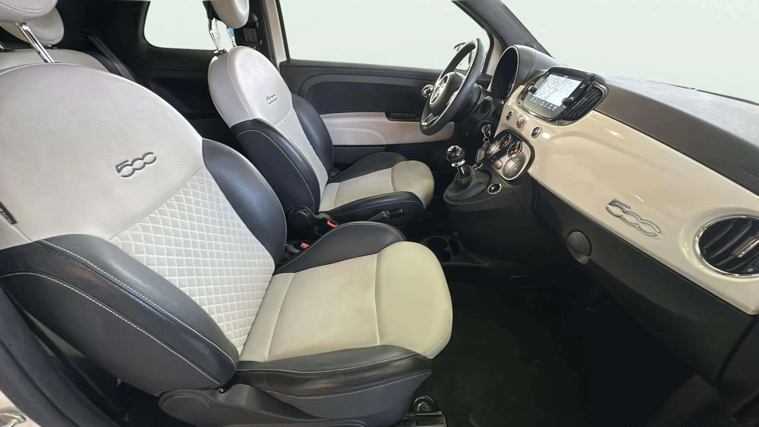 Fiat 500 Club 1.0 Hybrid - foto 23