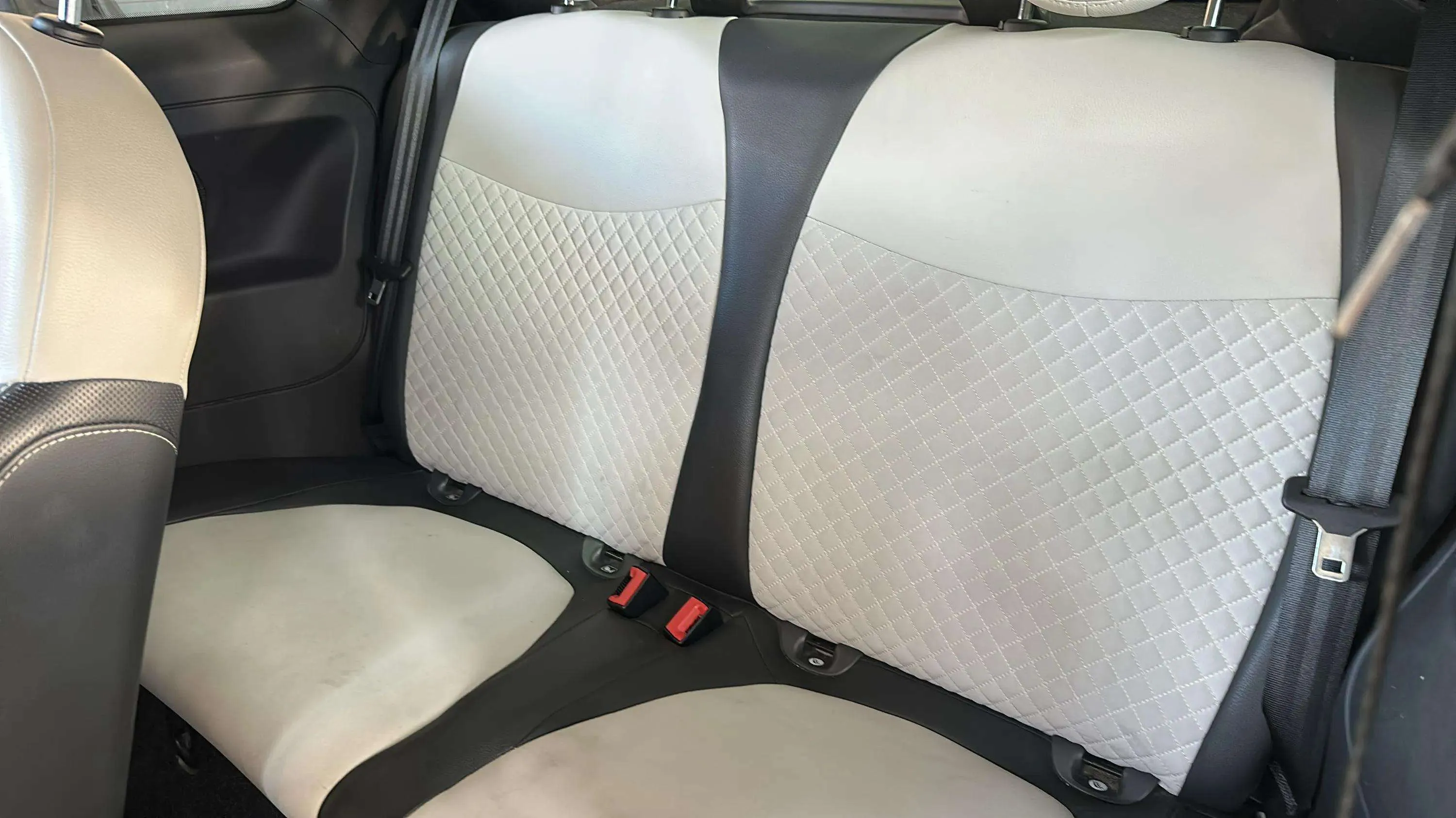 Fiat 500 Club 1.0 Hybrid - foto 22