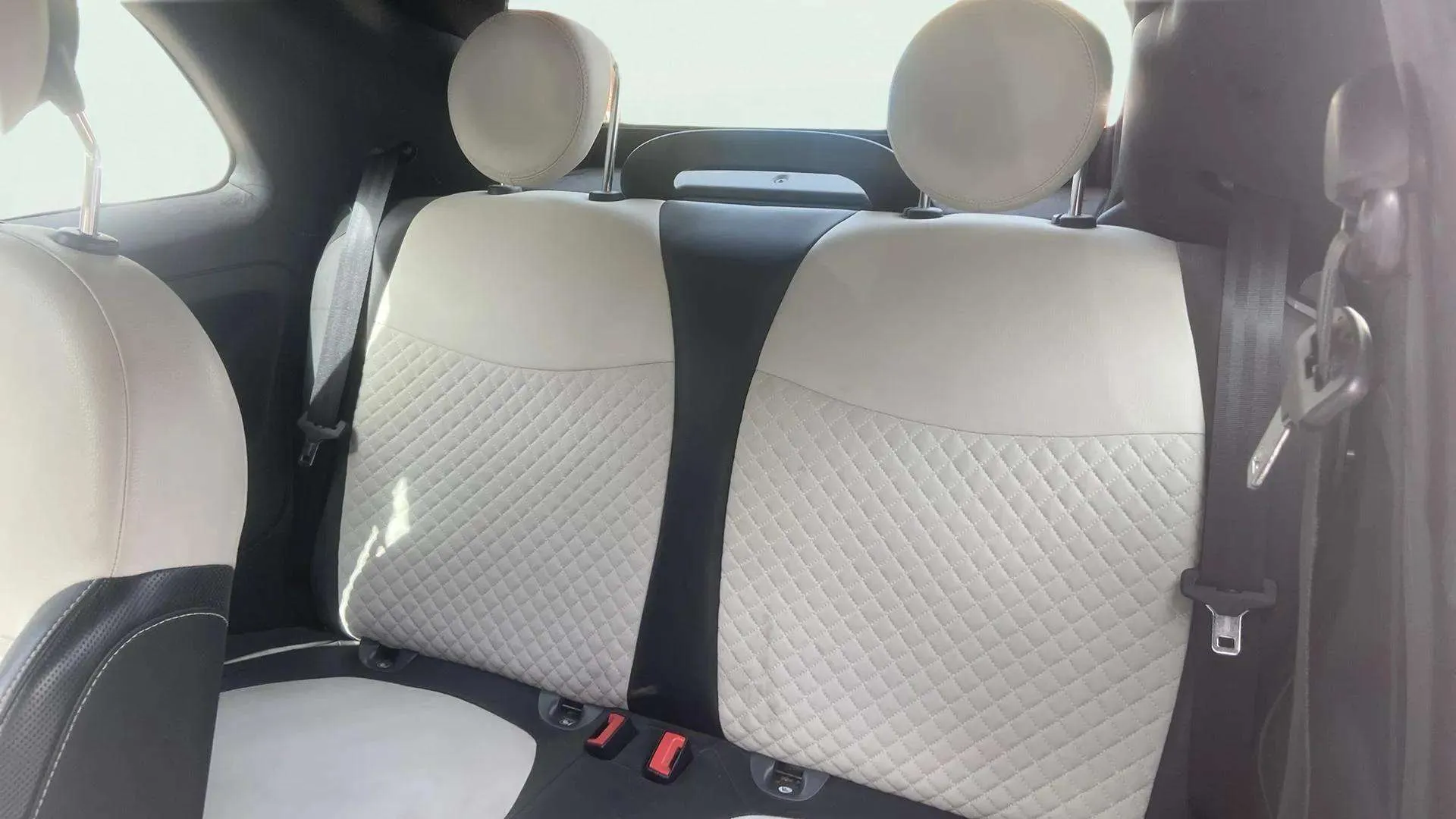 Fiat 500 Club 1.0 Hybrid - foto 22