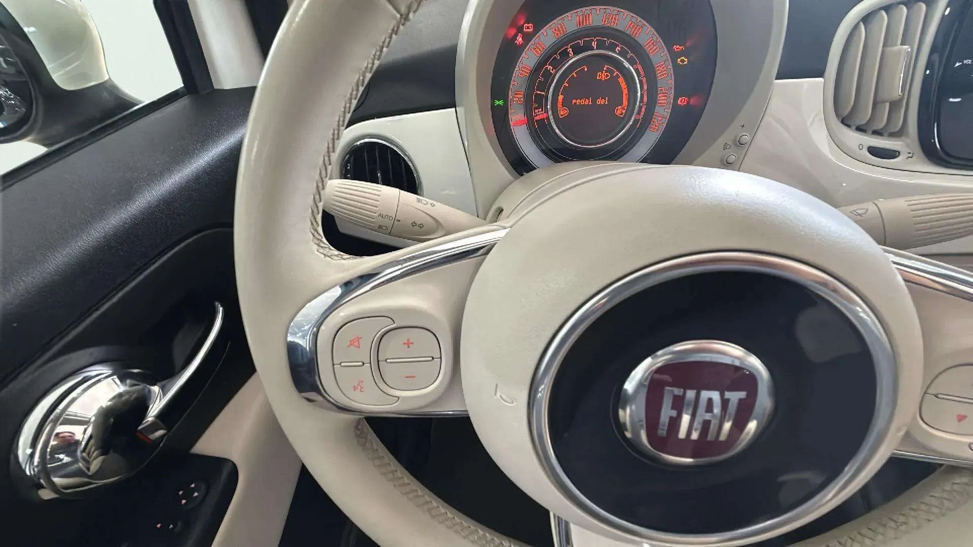 Fiat 500 Dolcevita 1.0 Hybrid - foto 7