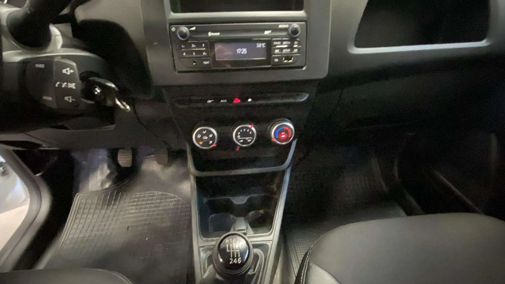 Renault Express Confort 1.5 Blue dCi - foto 12