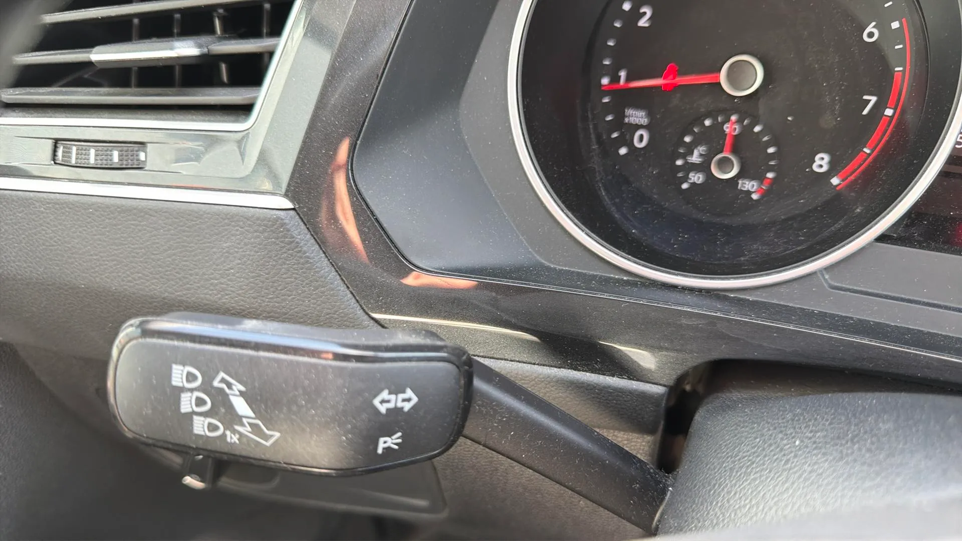 Volkswagen Tiguan Advance 1.5 TSI - foto 16