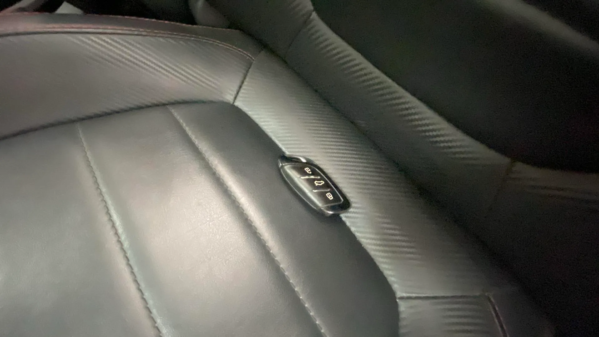 MG ZS 1.0T Luxury - foto 17