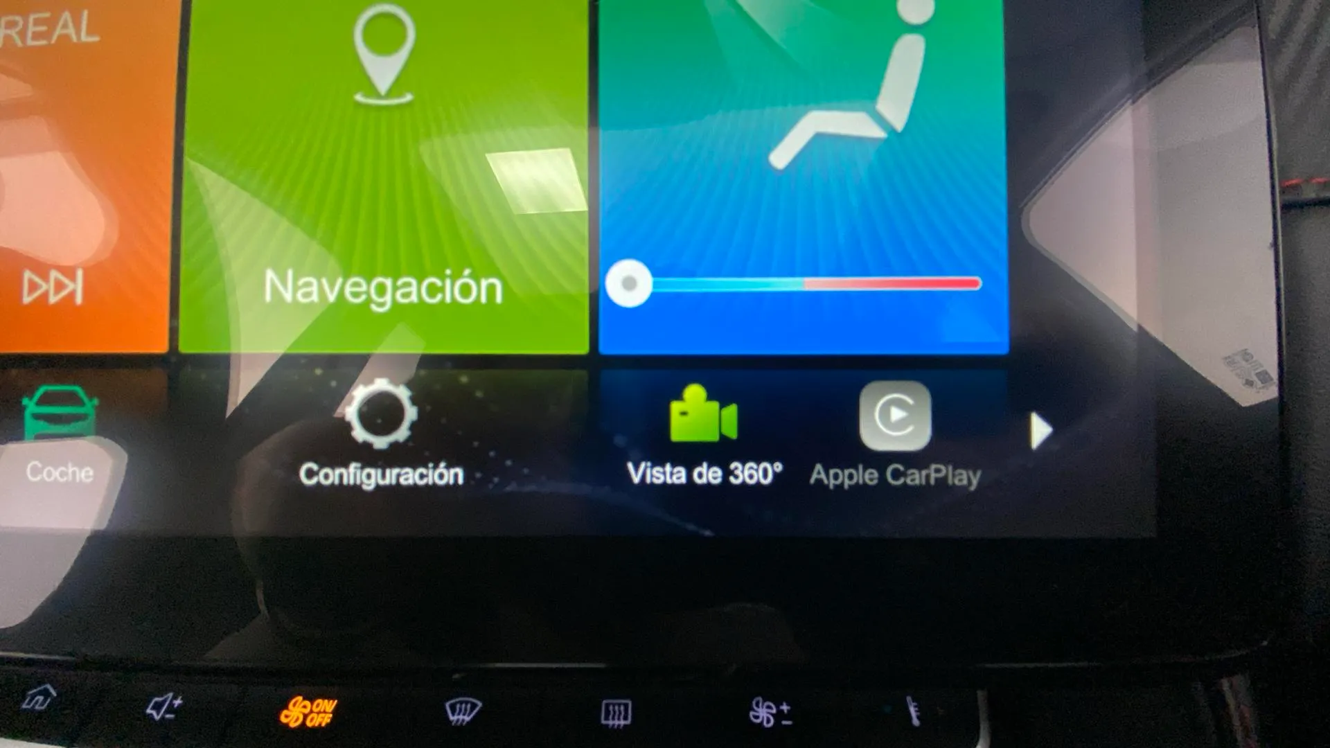 MG ZS 1.0T Luxury - foto 28