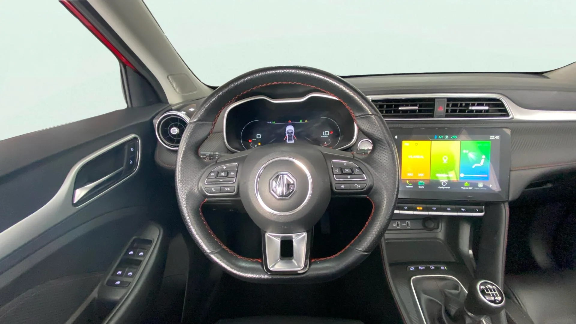MG ZS 1.0T Luxury - foto 12