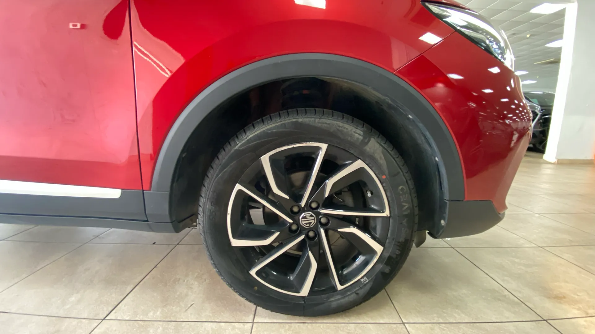 MG ZS 1.0T Luxury - foto 9