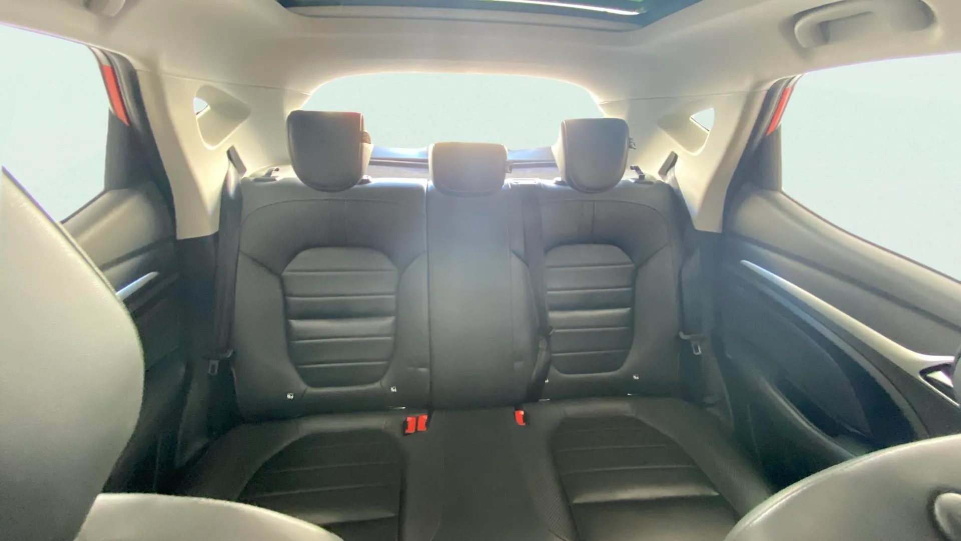 MG ZS 1.0T Luxury - foto 13