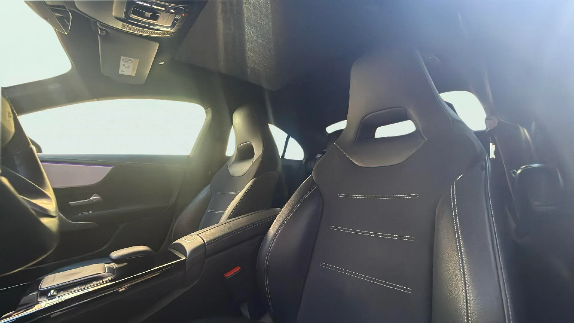 Mercedes-Benz CLA 200 - foto 18