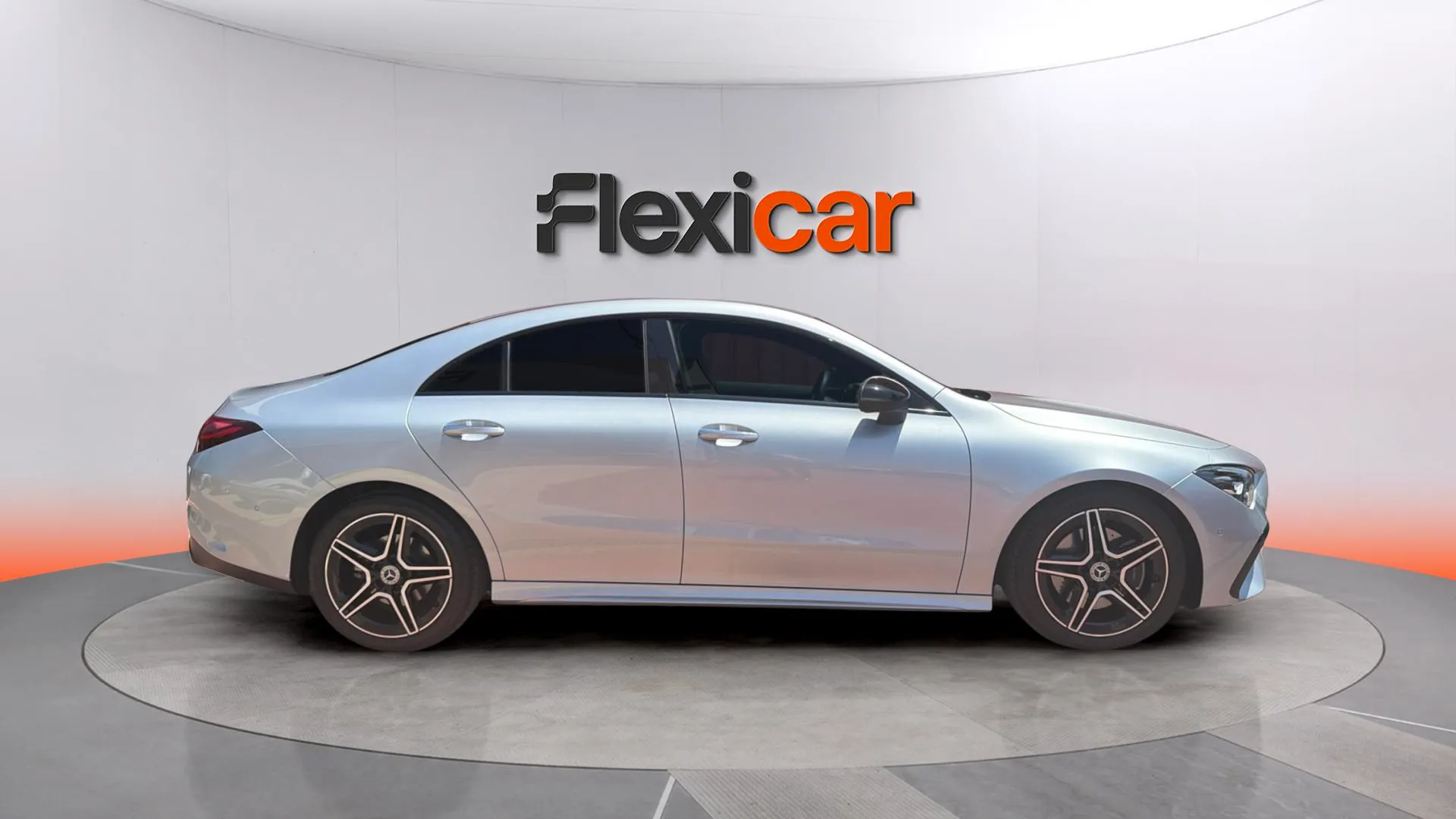 Mercedes-Benz CLA 200 Shooting Brake - foto 8