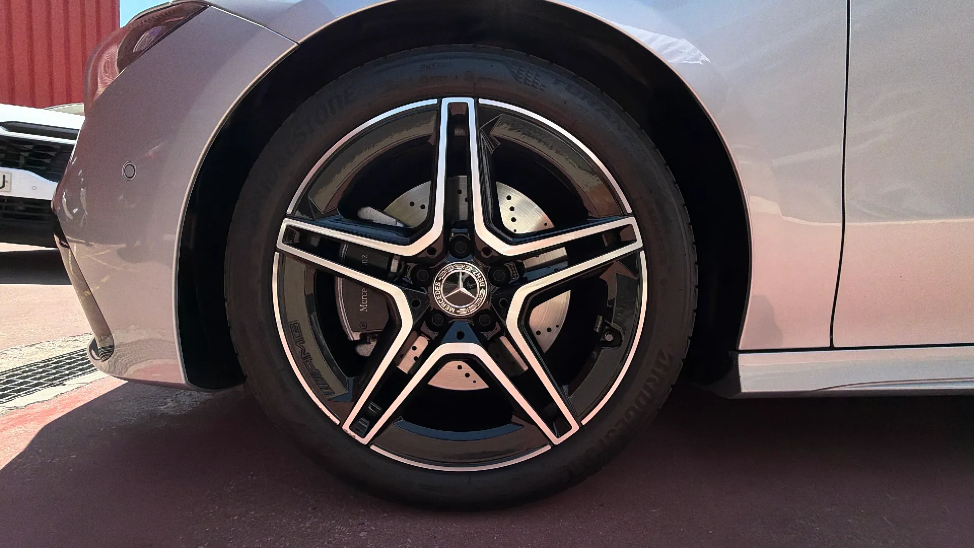 Mercedes-Benz CLA 200 Shooting Brake - foto 18