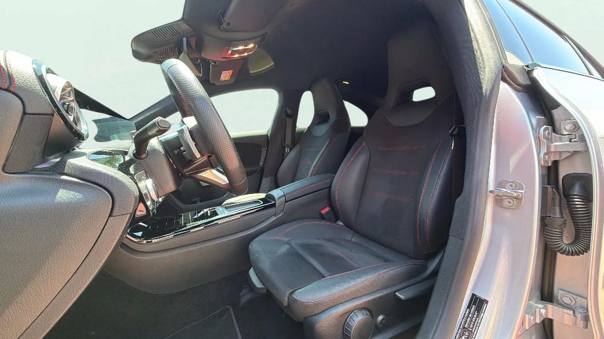Mercedes-Benz CLA 200 Shooting Brake - foto 14
