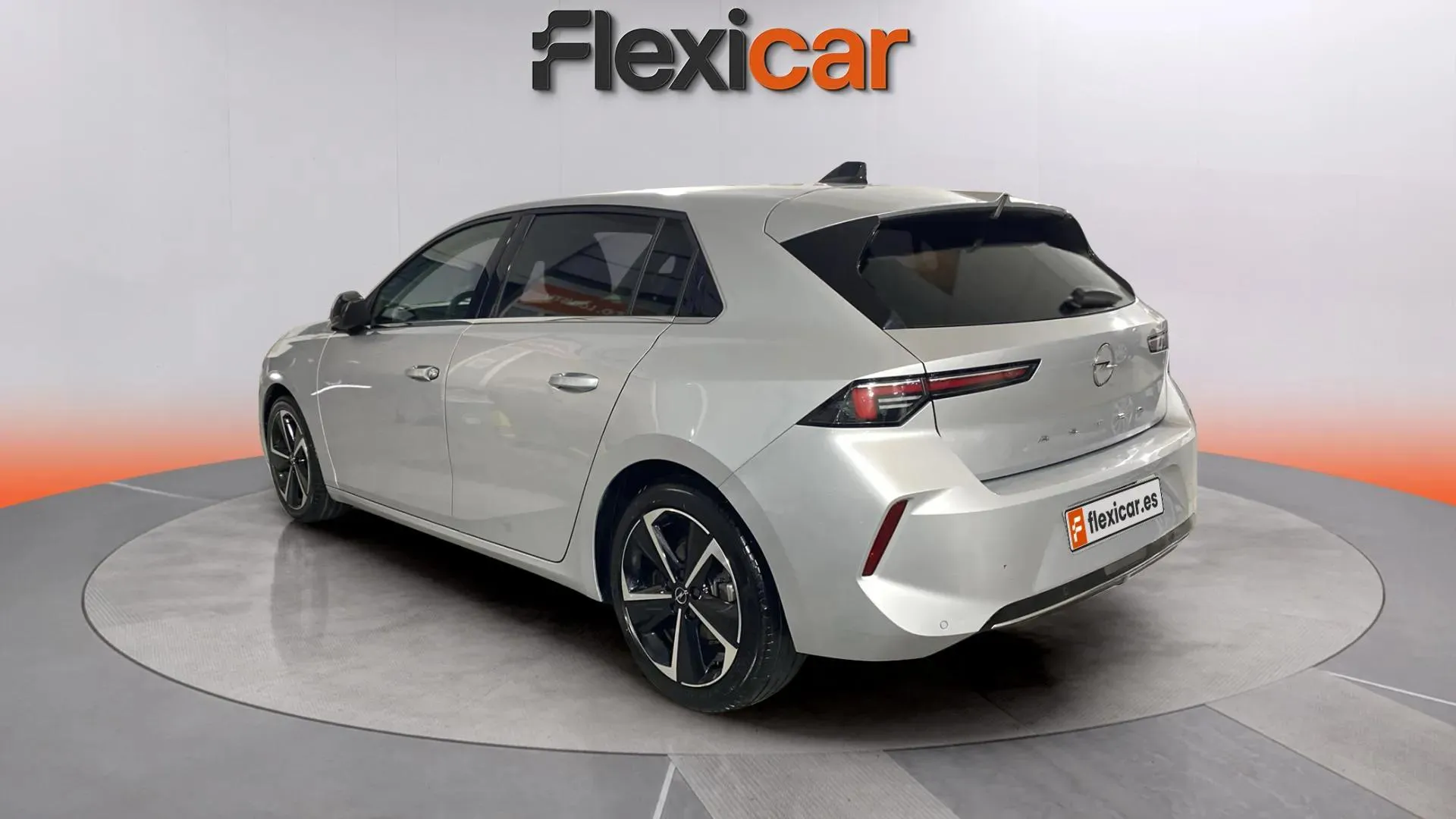 Opel Astra 1.2T XHT Edition - foto 8