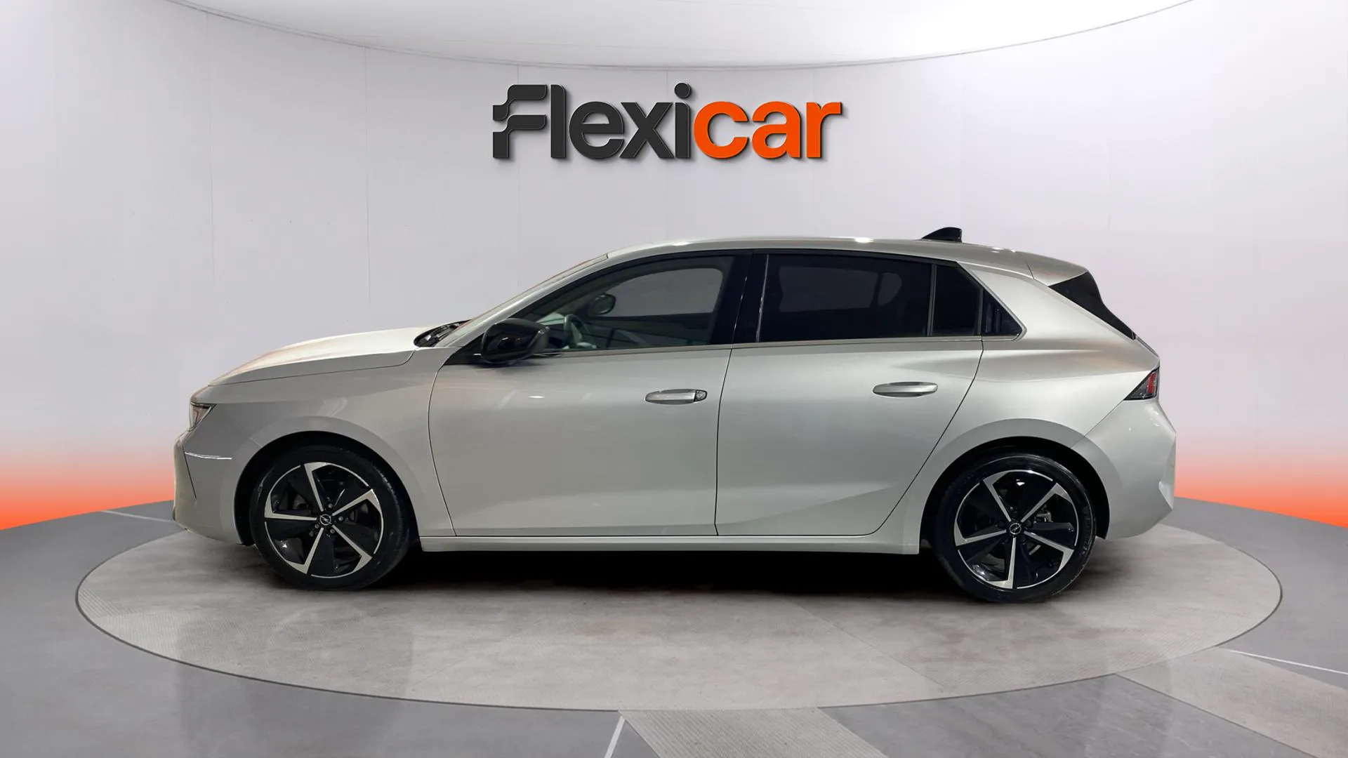 Opel Astra 1.2T XHT Edition - foto 30