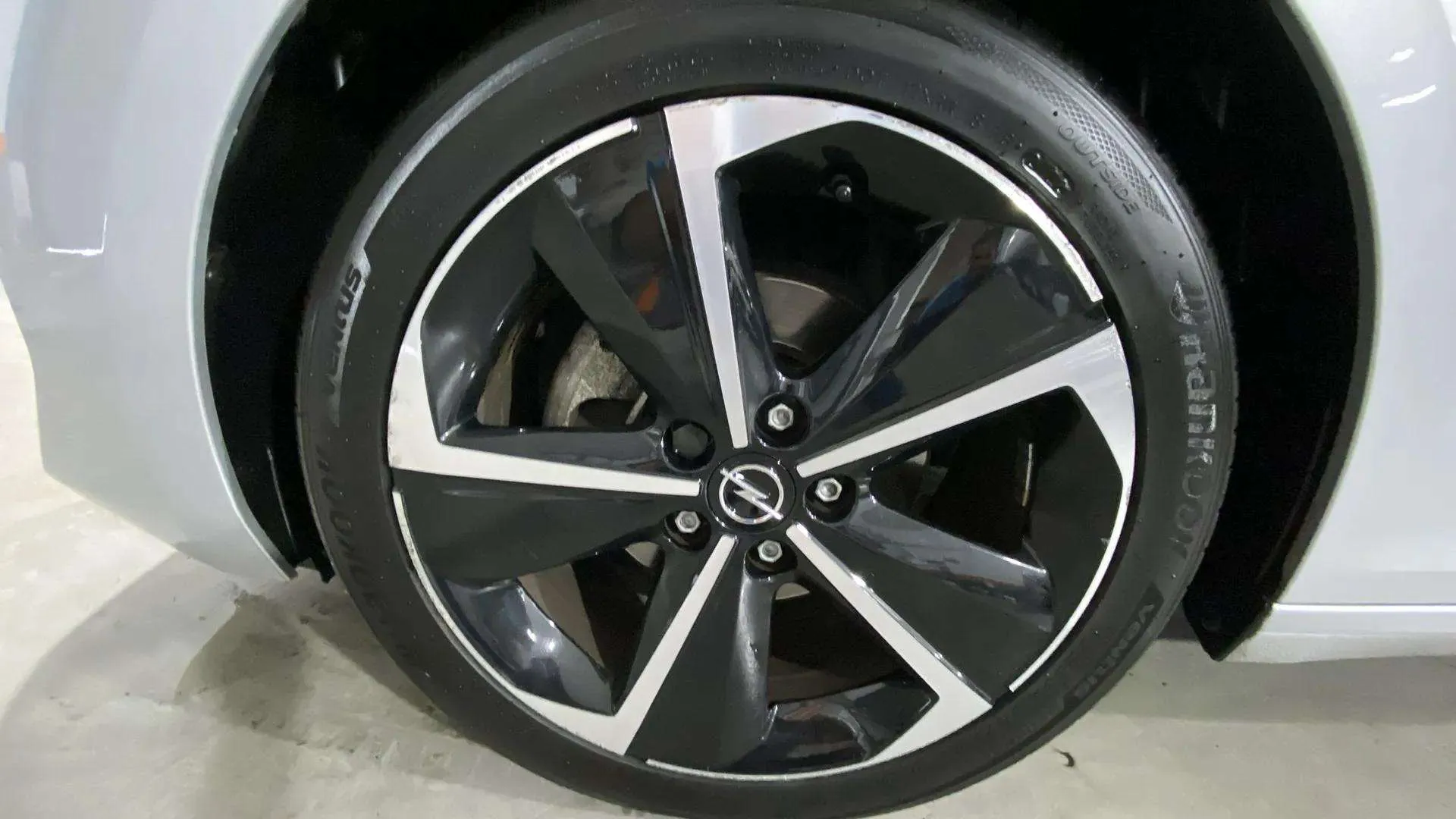 Opel Astra 1.2T XHT Edition - foto 21