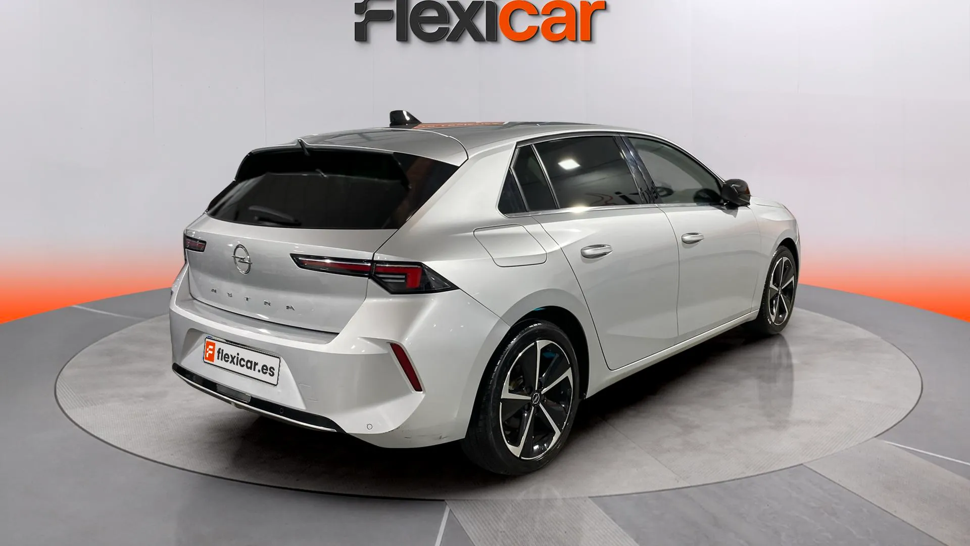 Opel Astra 1.2T XHT Edition - foto 27