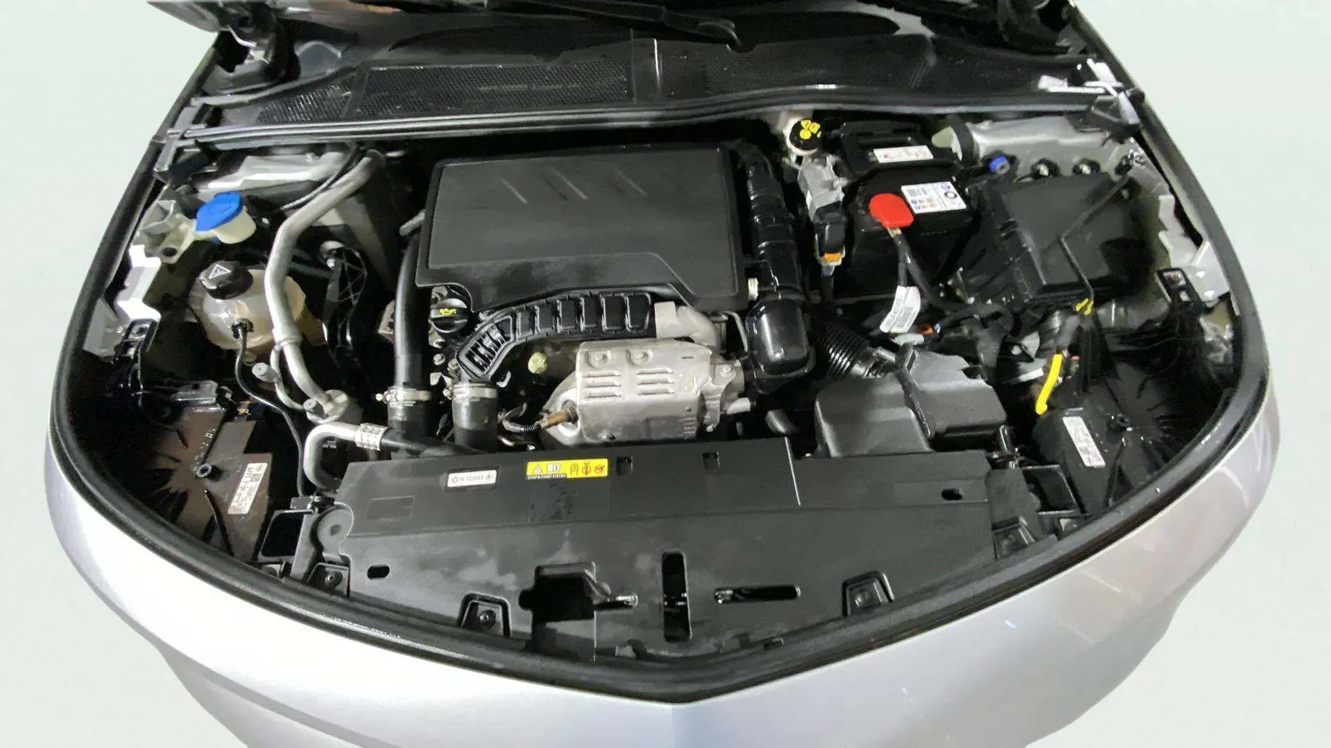 Opel Astra 1.2T XHT Edition - foto 24