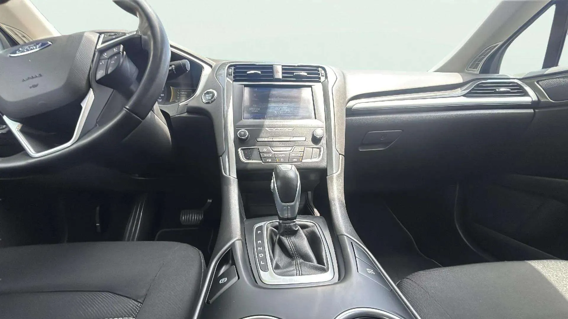 Ford Mondeo 2.0 Híbrido Trend HEV - foto 10