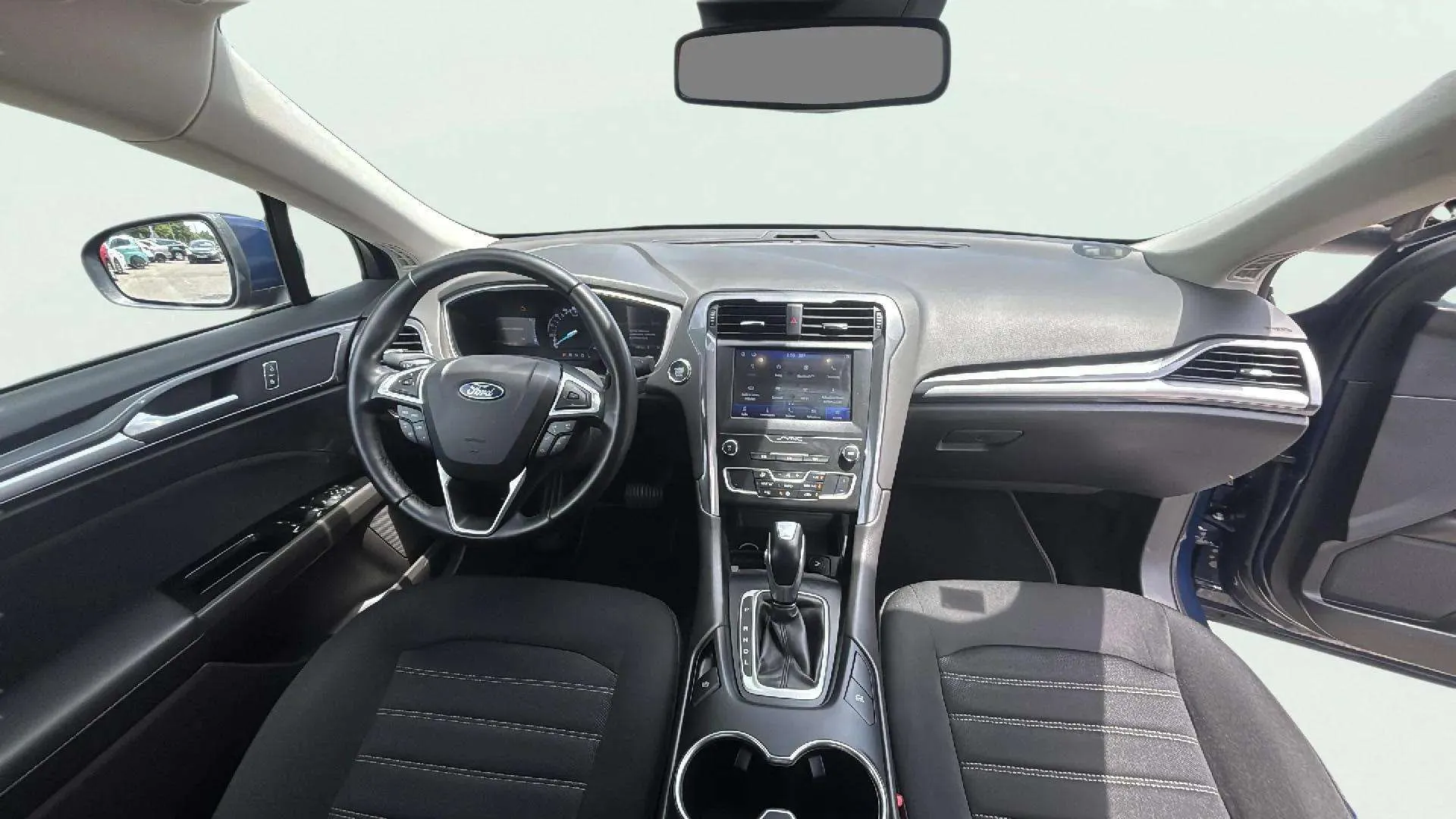 Ford Mondeo 2.0 Híbrido Trend HEV - foto 9