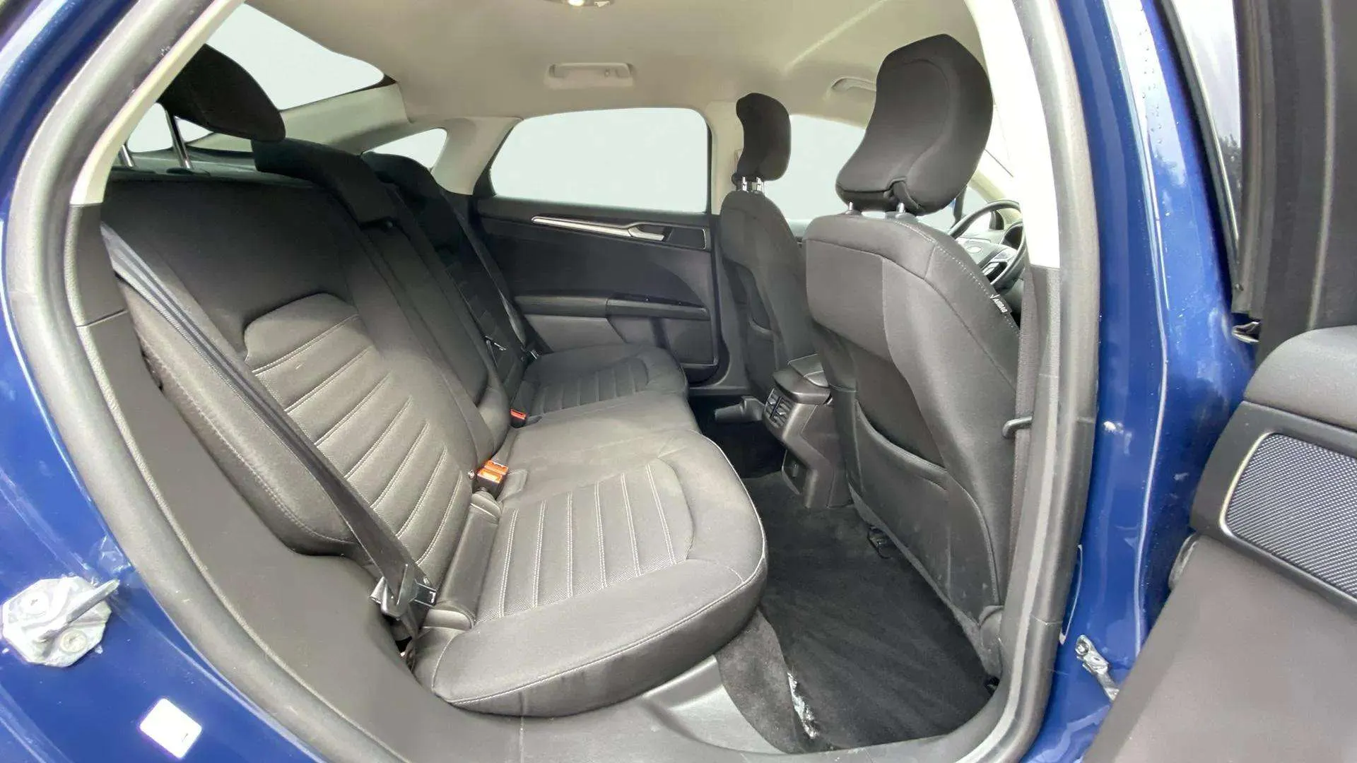 Ford Mondeo 2.0 Híbrido Trend HEV SB - foto 17