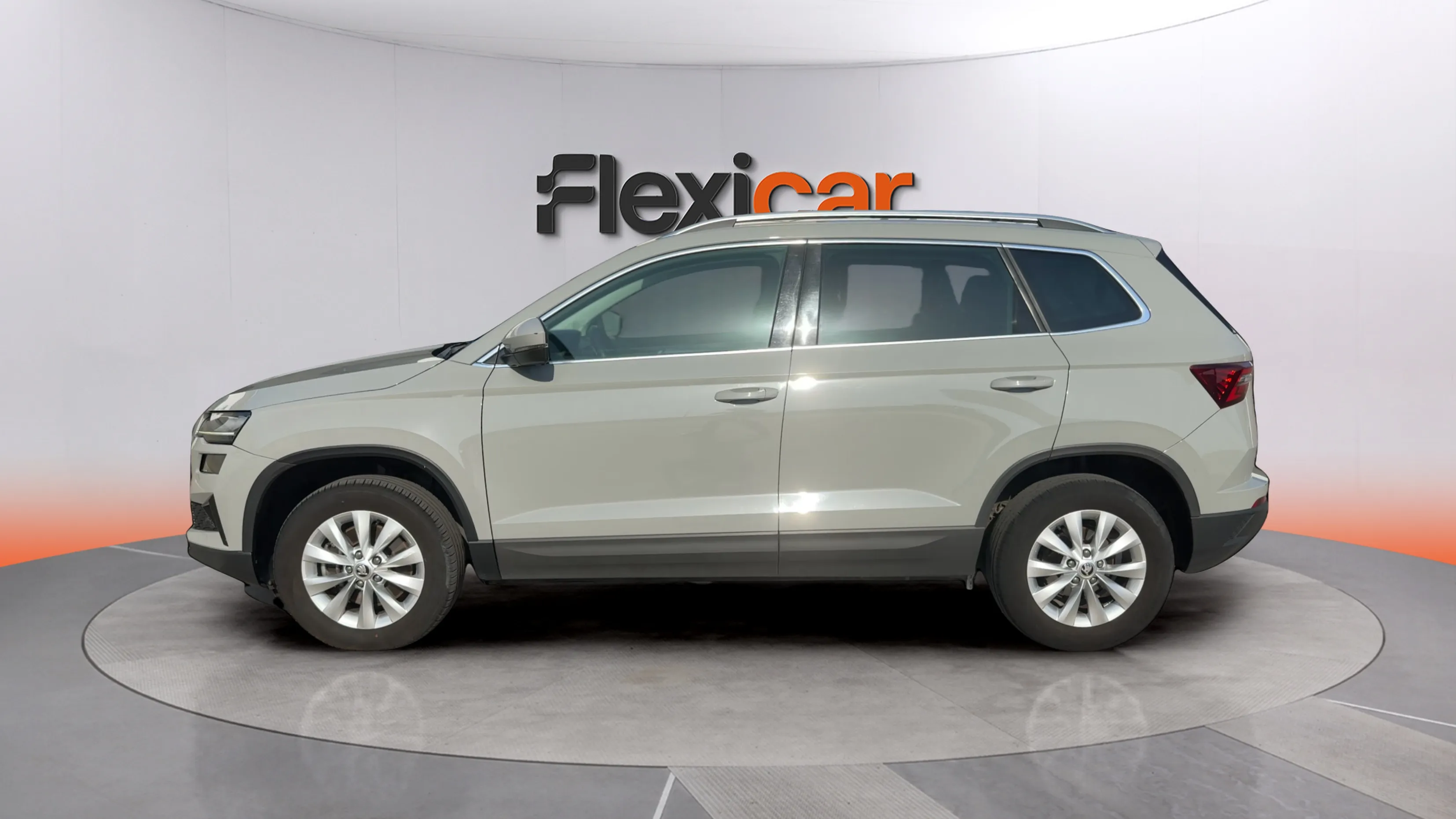 Škoda Karoq 2.0 TDI Selection - foto 4