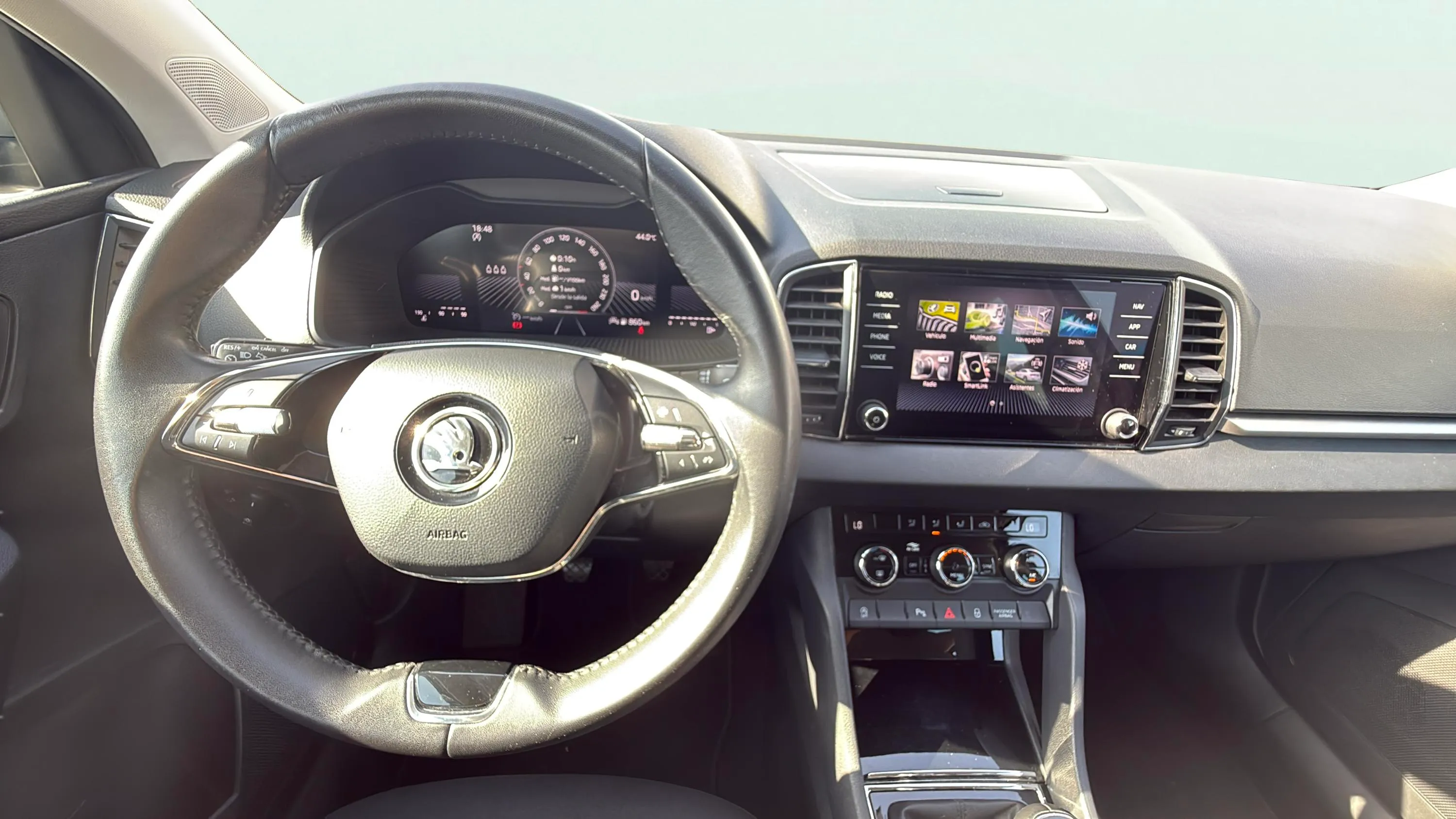 Škoda Karoq 2.0 TDI Selection - foto 11
